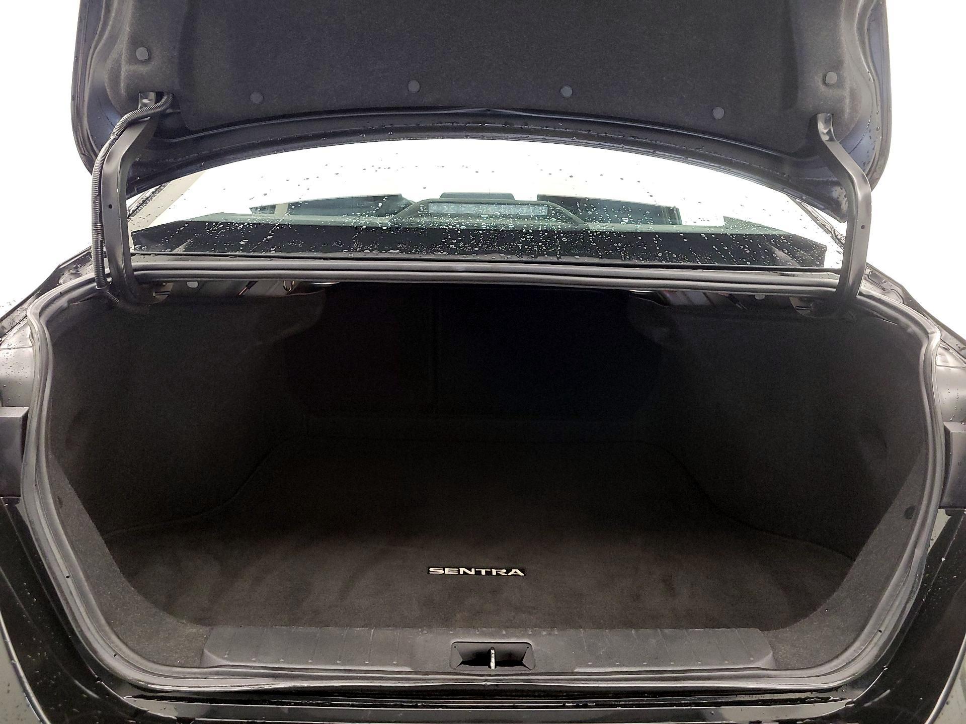 Thumbnail: 2023 Nissan Sentra - 20