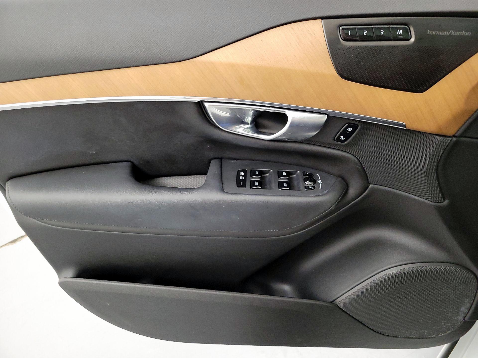 Thumbnail: 2023 Volvo XC90 - 12