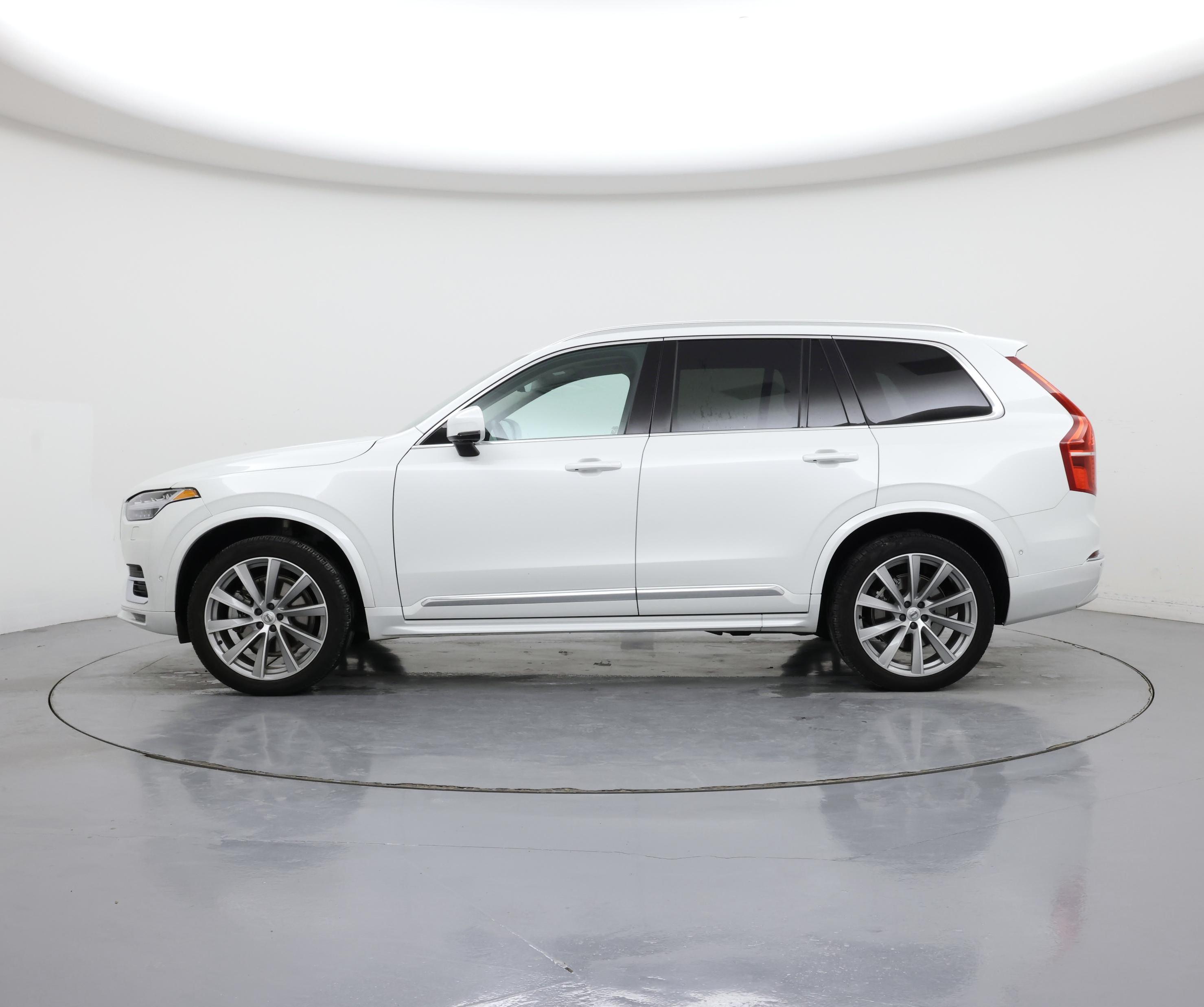 Thumbnail: 2023 Volvo XC90 - 3