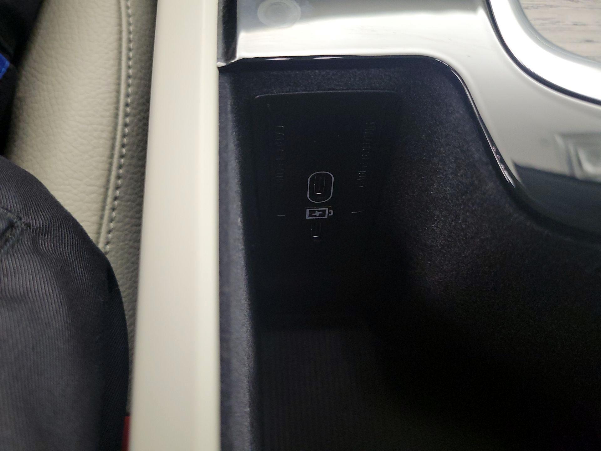 Thumbnail: 2024 Volvo XC90 - 18