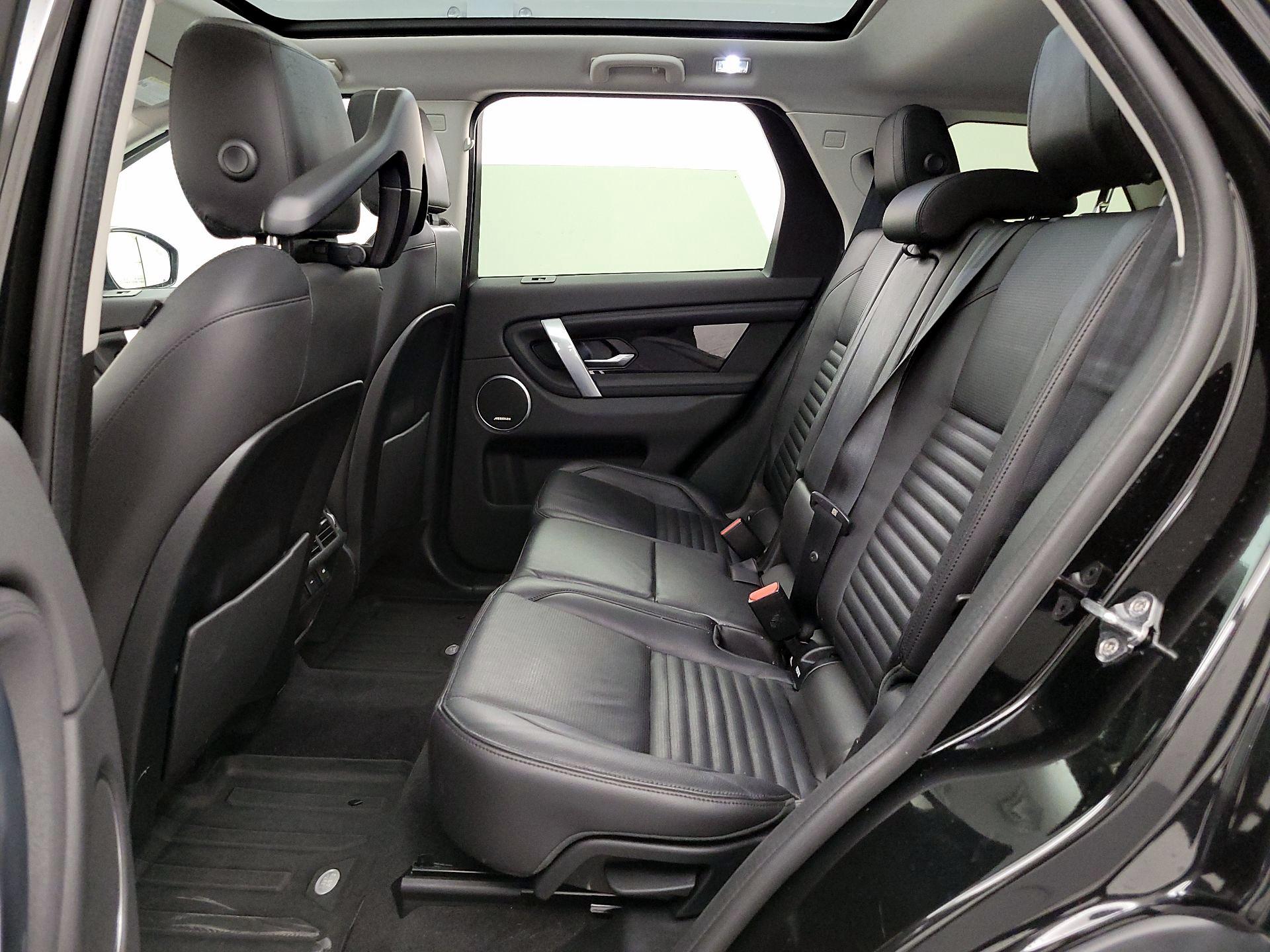 Thumbnail: 2020 Land Rover Discovery Sport - 20