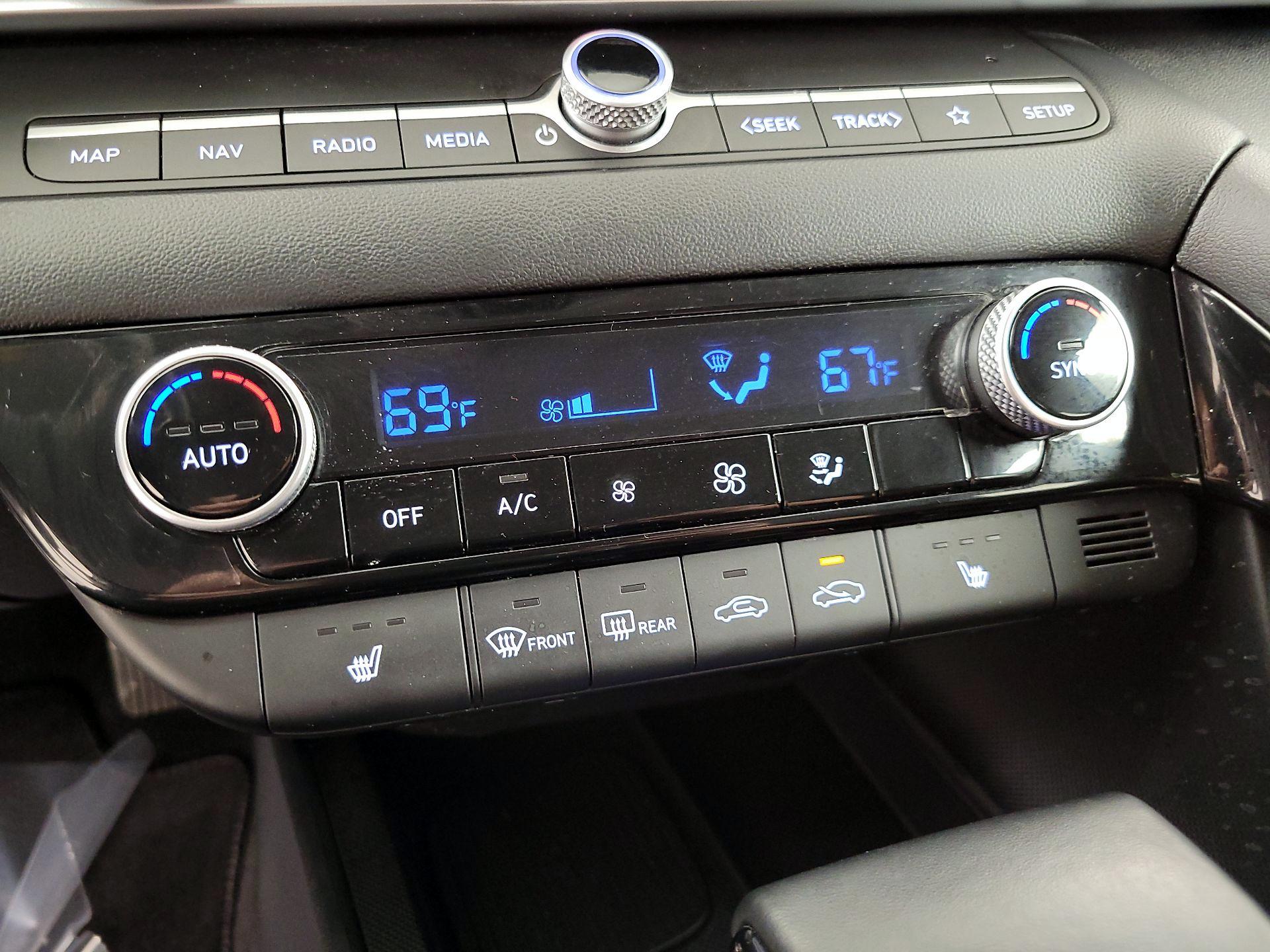 Thumbnail: 2024 Hyundai Elantra - 17