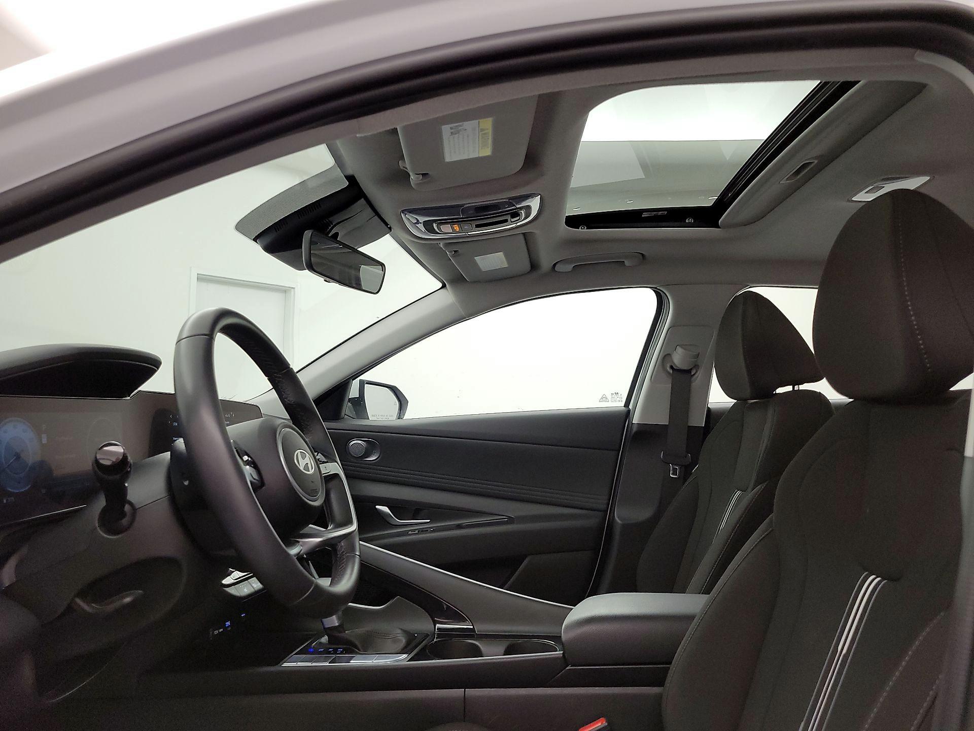 Thumbnail: 2024 Hyundai Elantra - 20