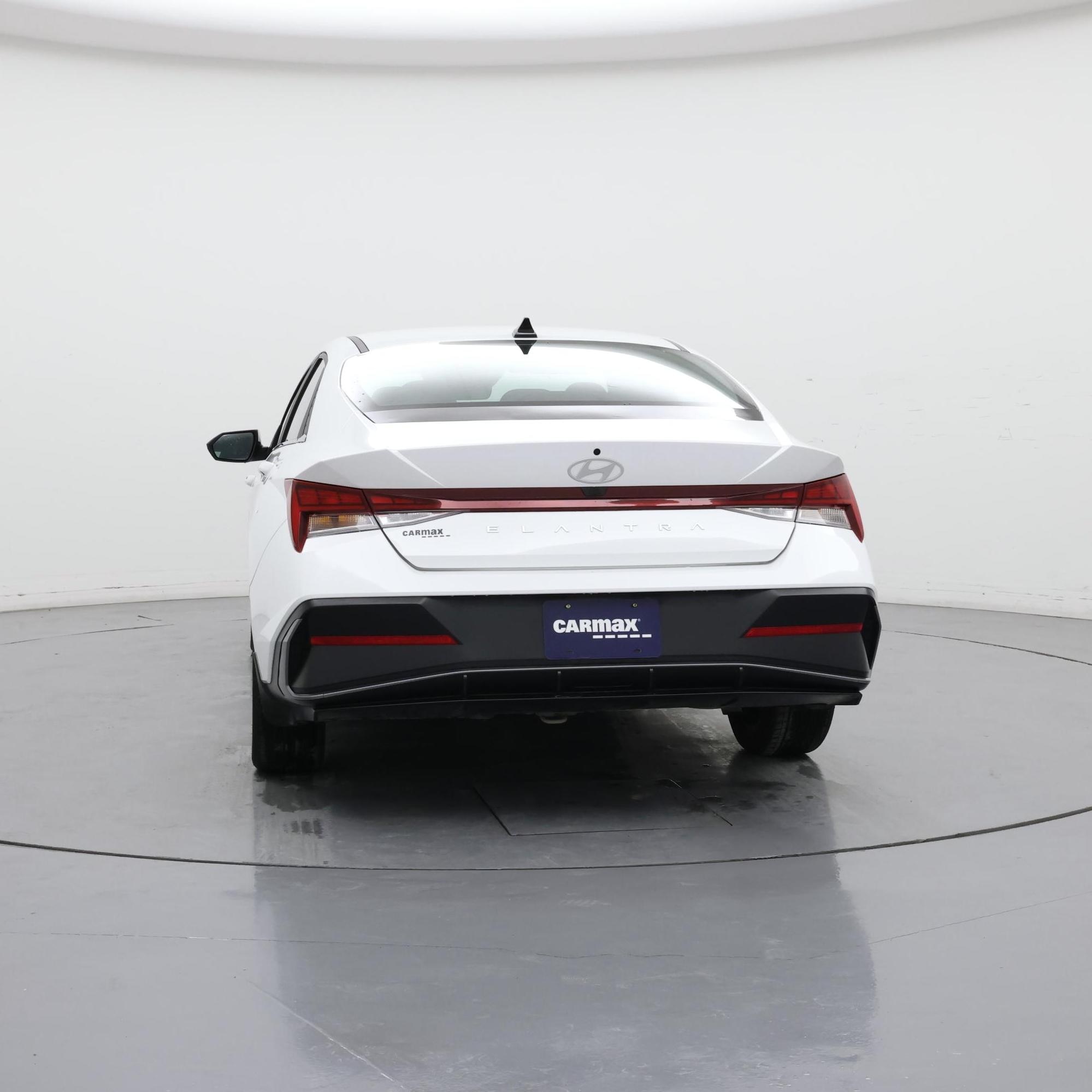 Thumbnail: 2024 Hyundai Elantra - 6