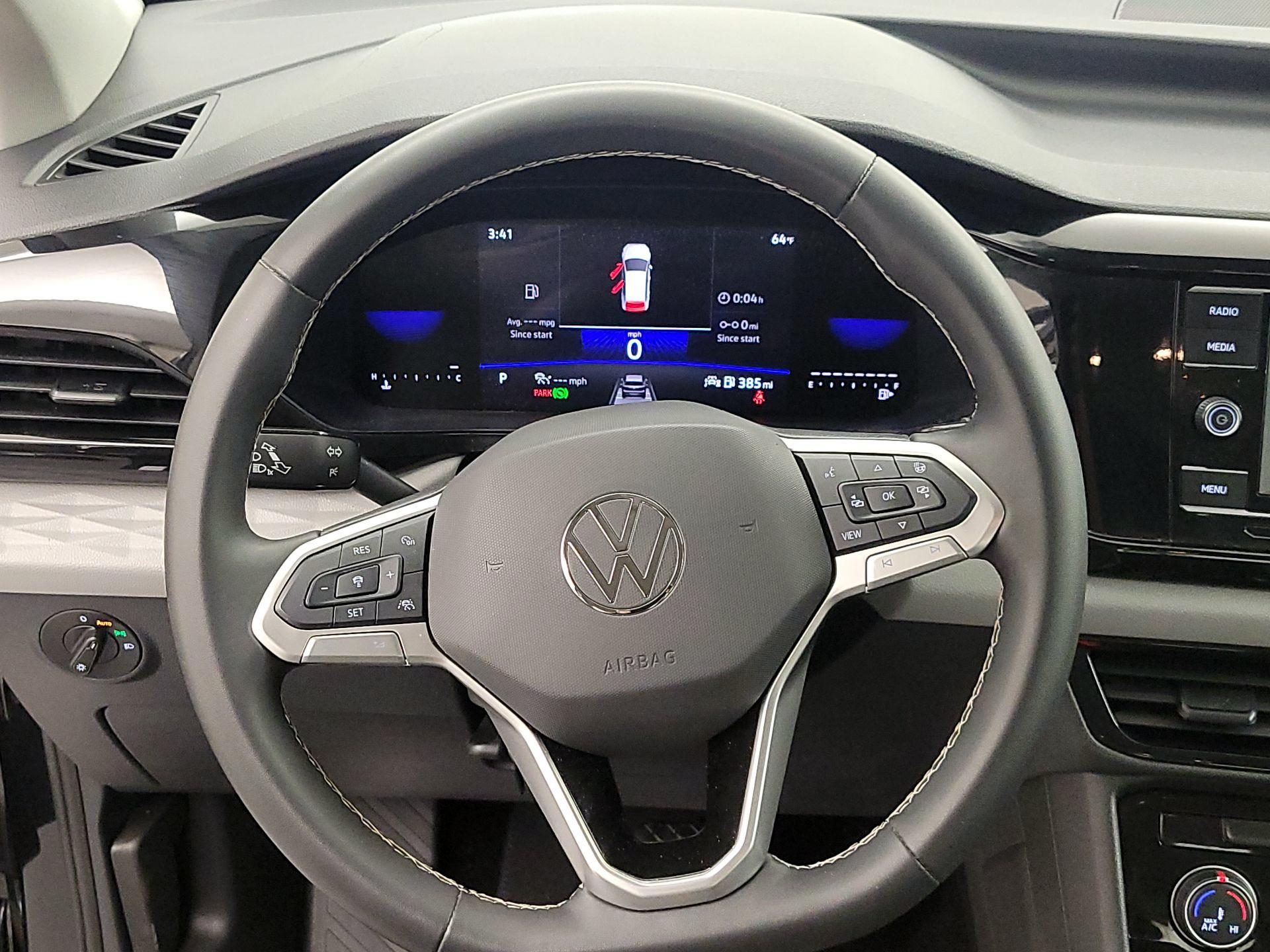 Thumbnail: 2024 Volkswagen Taos - 10