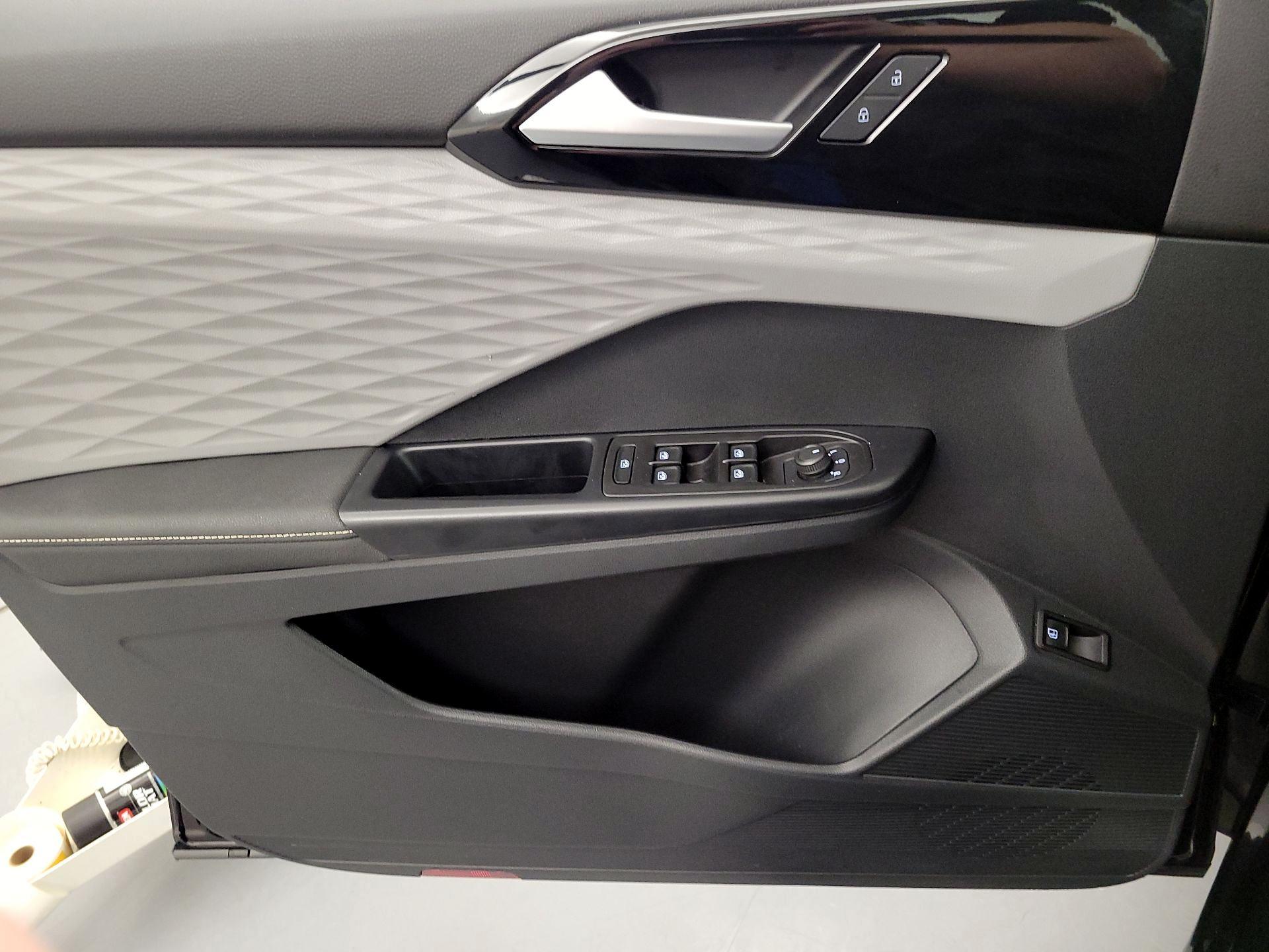 Thumbnail: 2024 Volkswagen Taos - 12