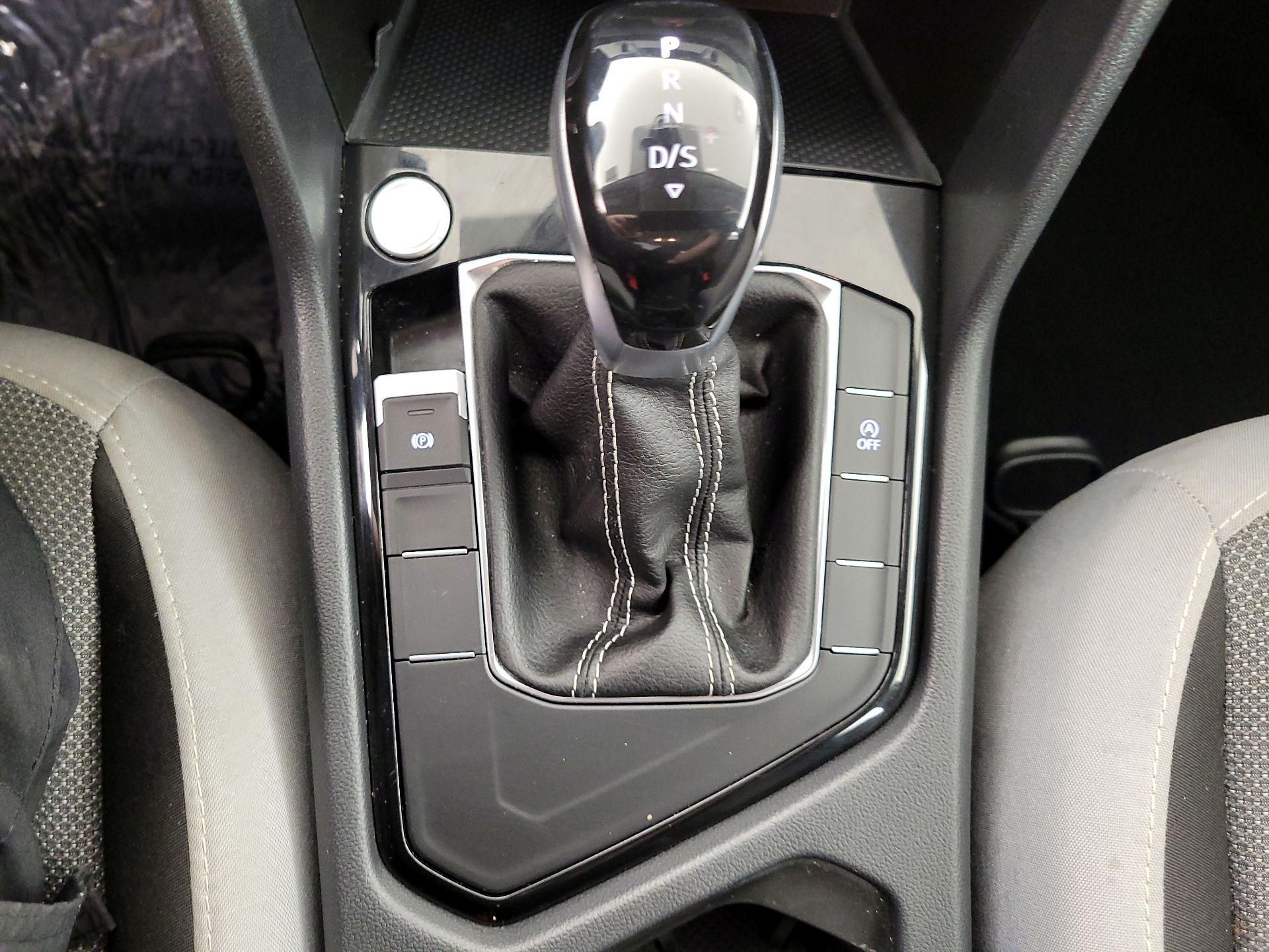 Thumbnail: 2024 Volkswagen Taos - 17