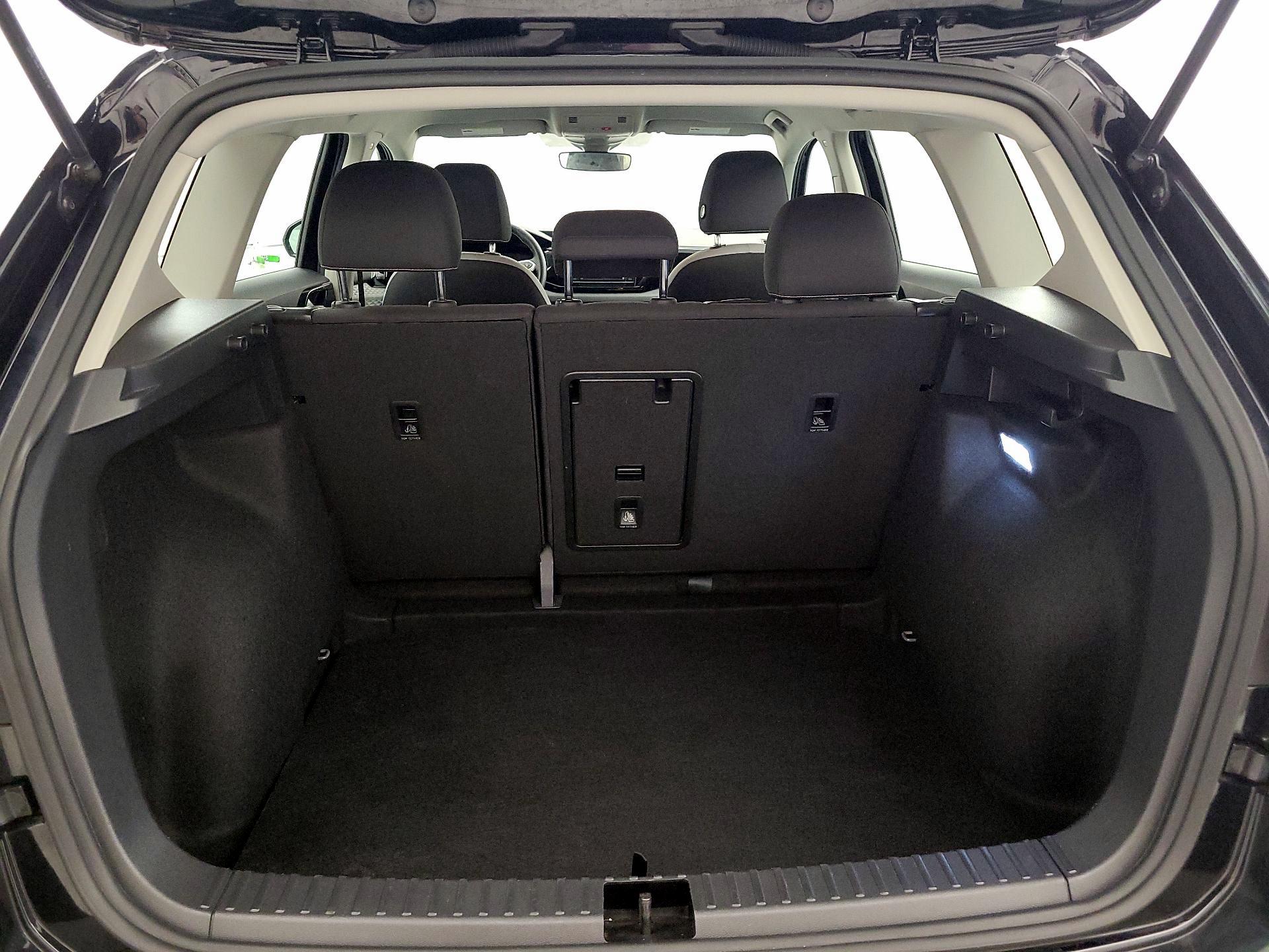 Thumbnail: 2024 Volkswagen Taos - 20