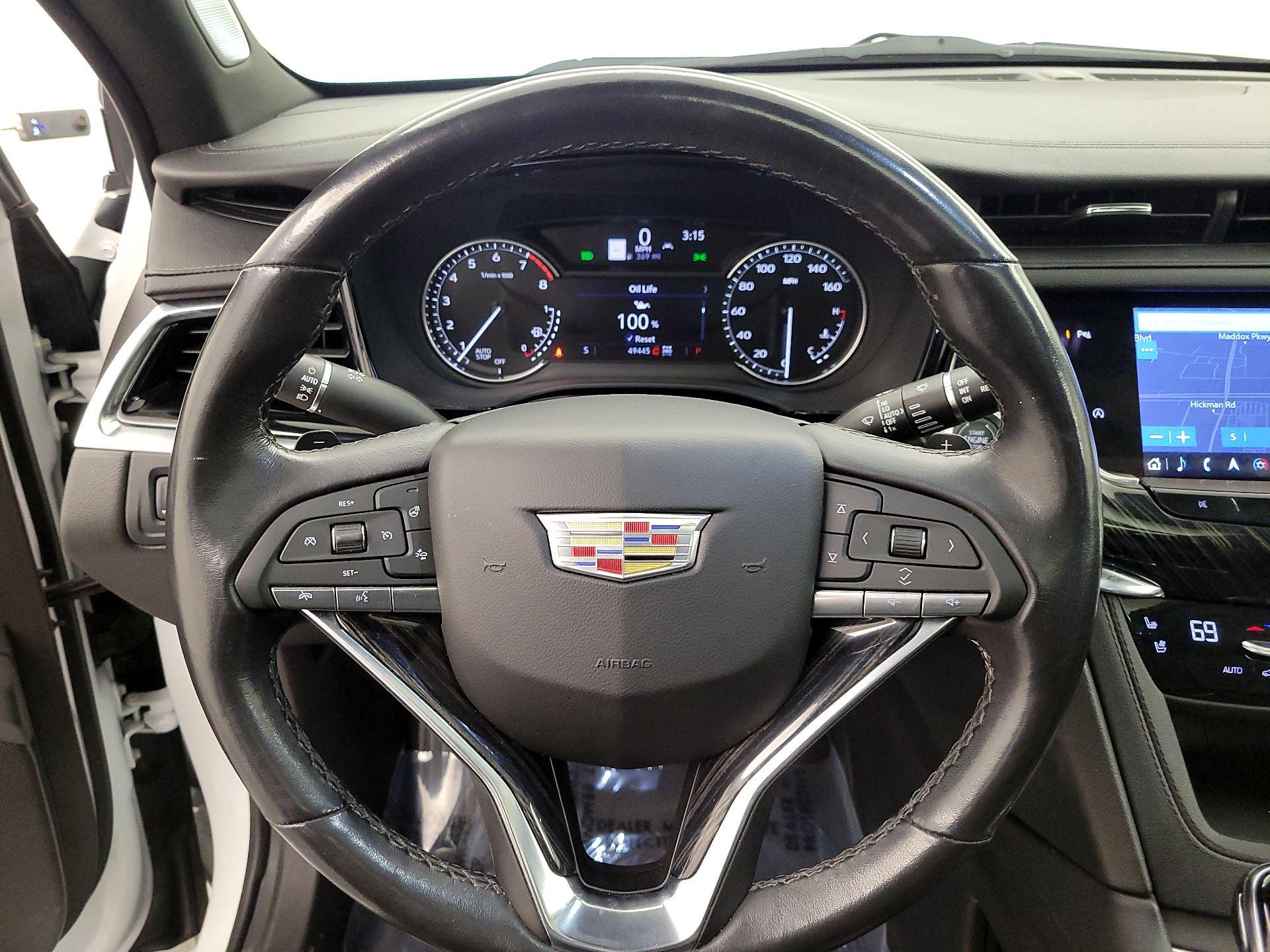 Thumbnail: 2023 Cadillac XT6 - 10