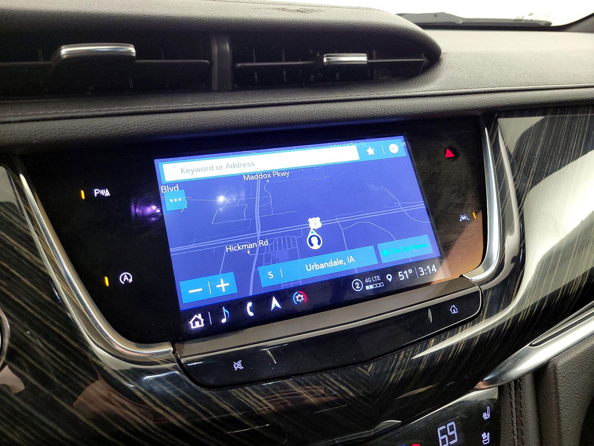 Thumbnail: 2023 Cadillac XT6 - 14