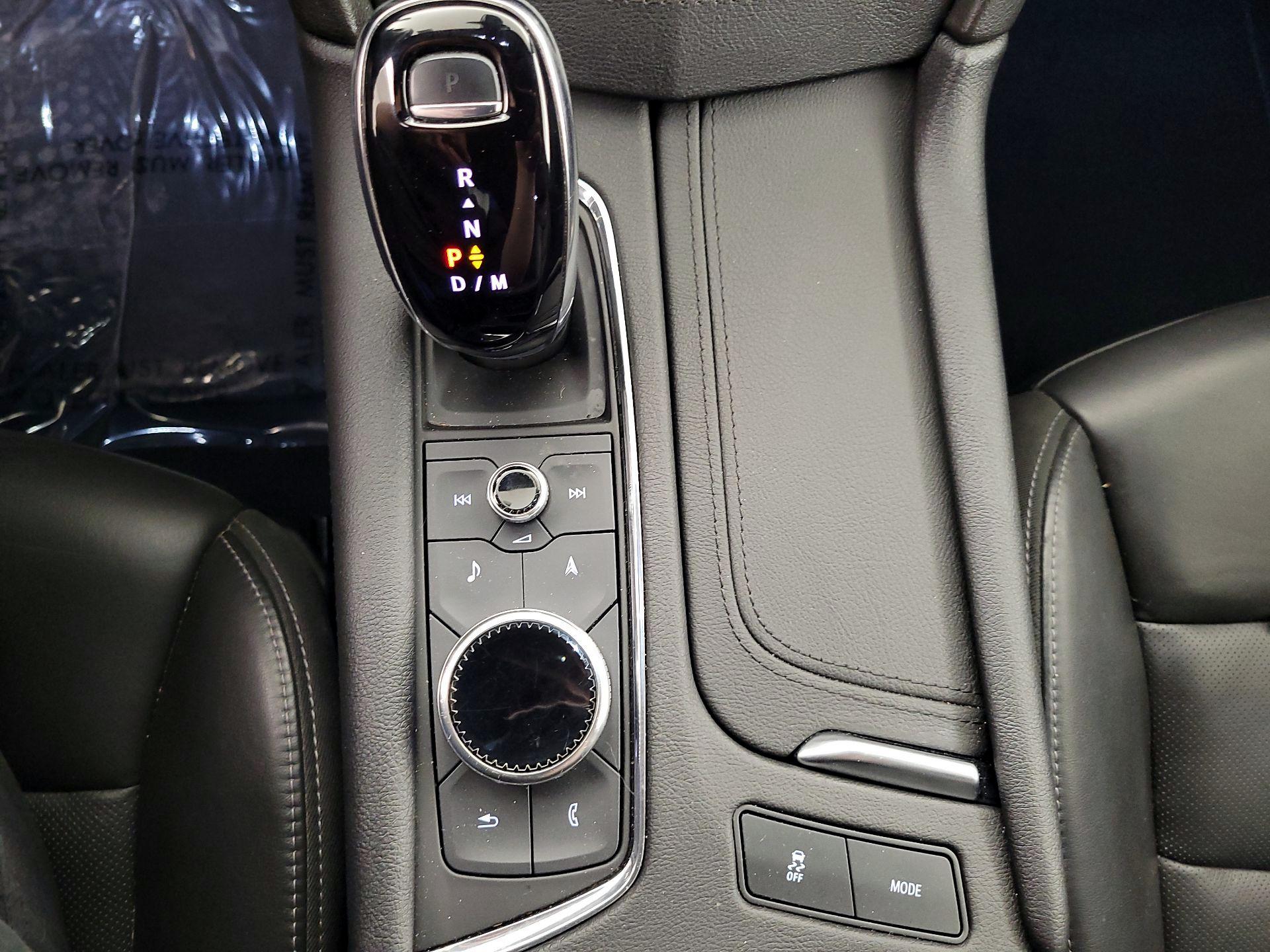 Thumbnail: 2023 Cadillac XT6 - 18