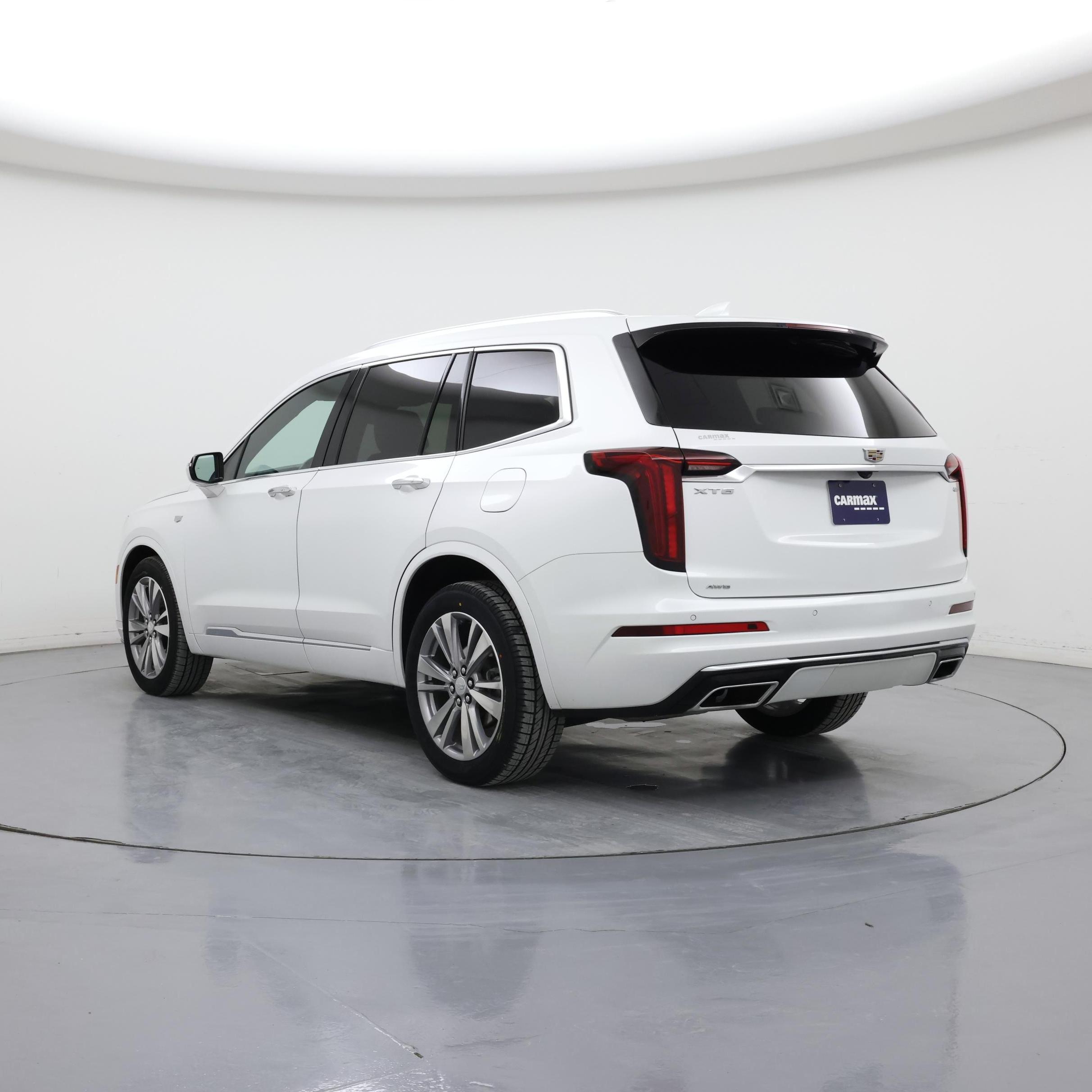 Thumbnail: 2023 Cadillac XT6 - 2