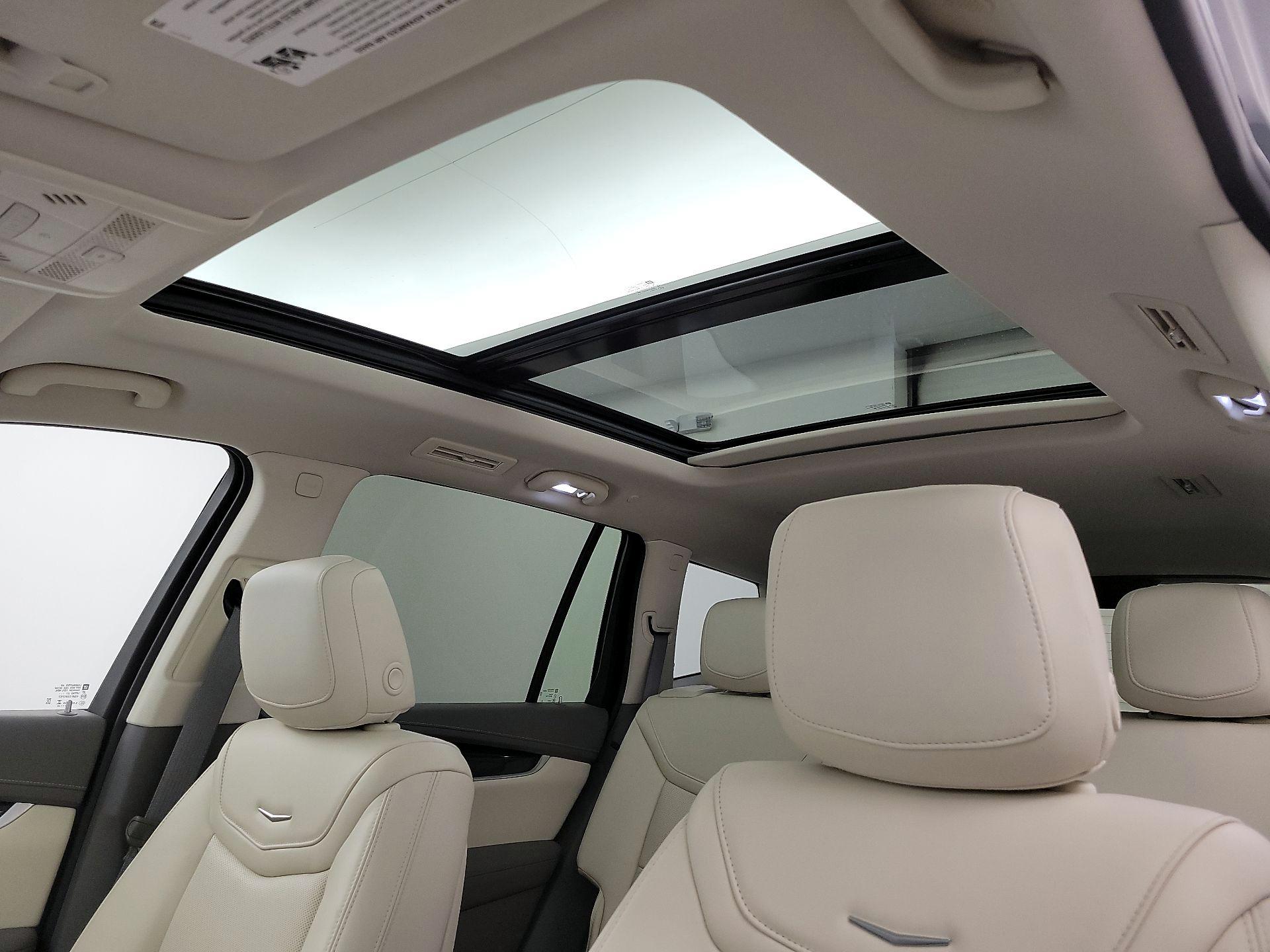 Thumbnail: 2023 Cadillac XT6 - 20