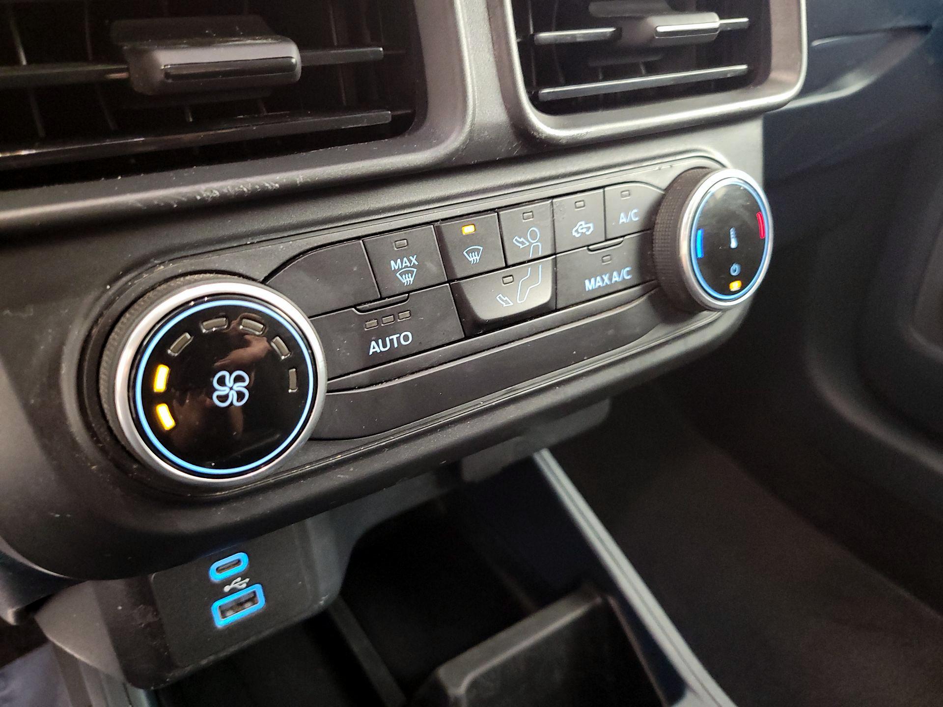 Thumbnail: 2022 Ford Maverick - 16