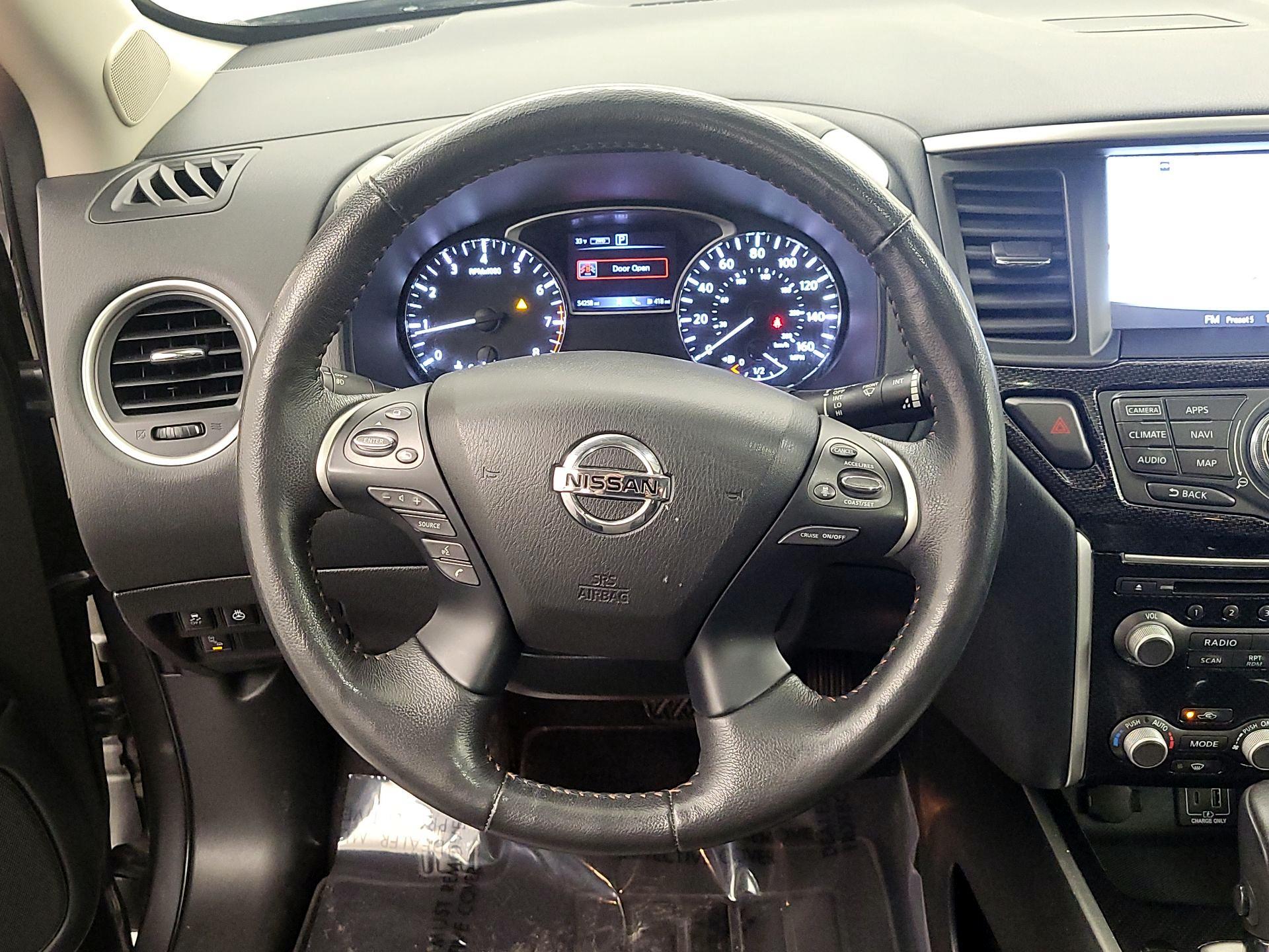 Thumbnail: 2020 Nissan Pathfinder - 10