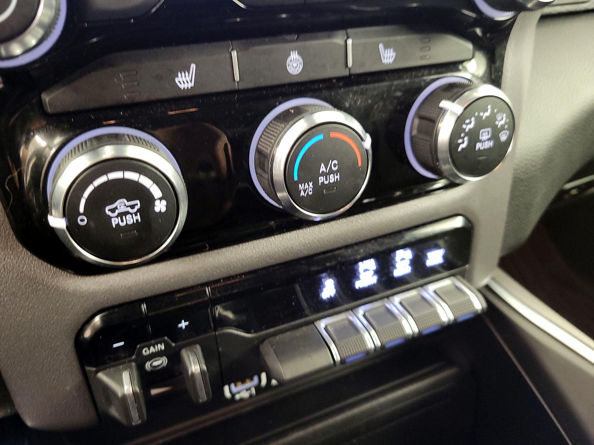 Thumbnail: 2025 RAM 1500 - 16