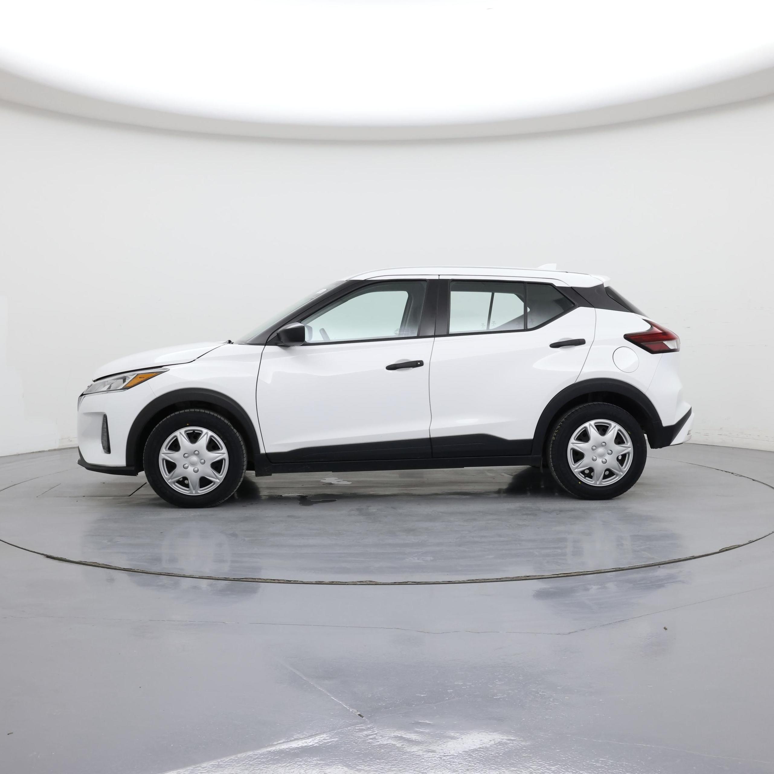 Thumbnail: 2021 Nissan Kicks - 3