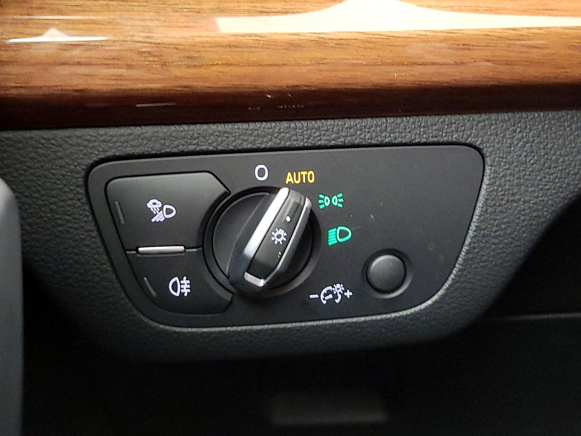 Thumbnail: 2023 Audi Q5 - 13