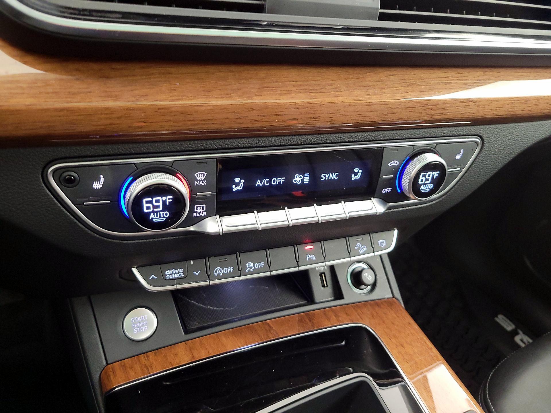 Thumbnail: 2023 Audi Q5 - 16