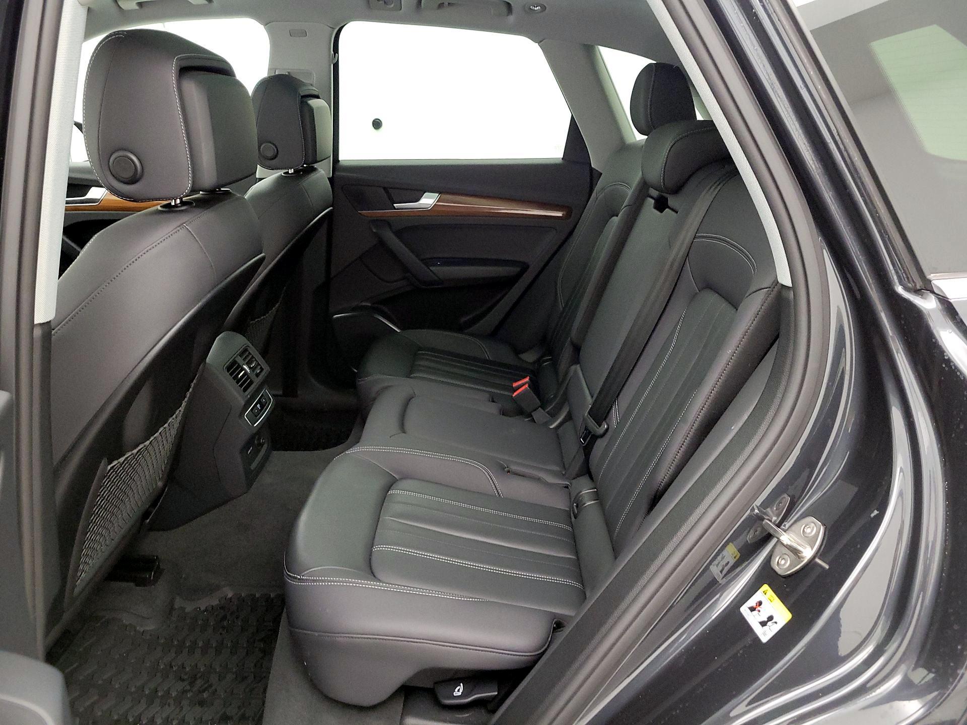 Thumbnail: 2023 Audi Q5 - 20