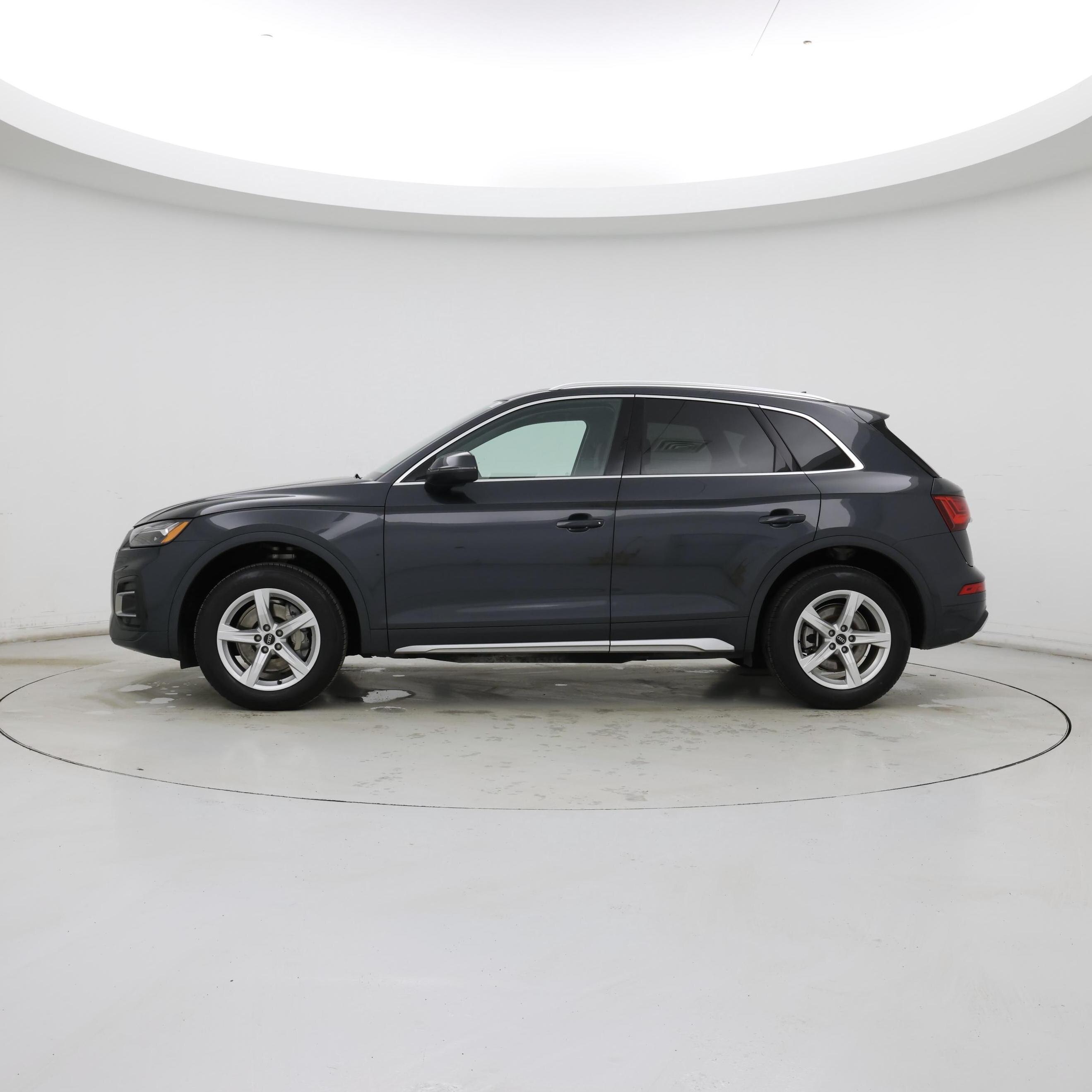 Thumbnail: 2023 Audi Q5 - 3