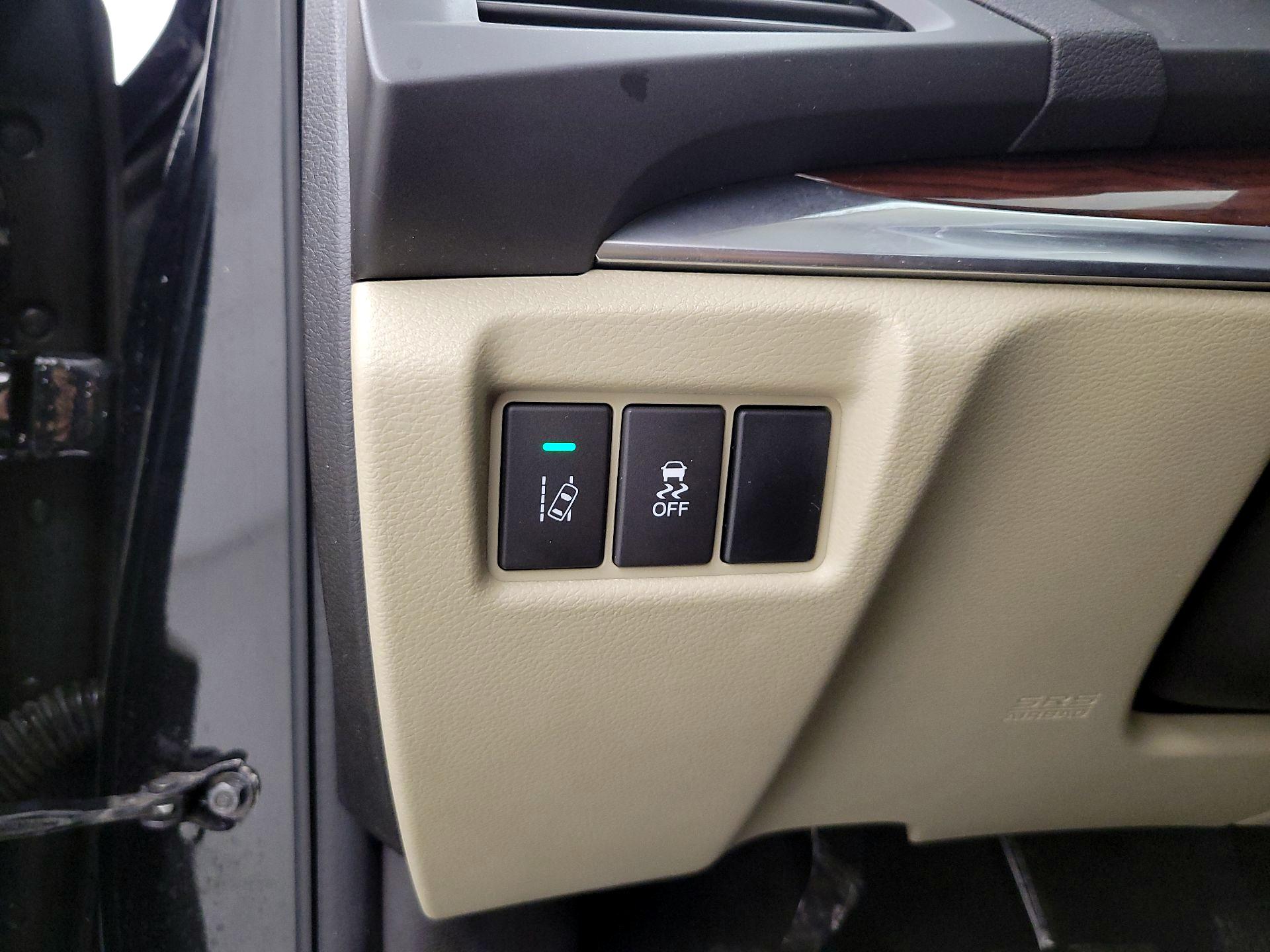 Thumbnail: 2016 Acura MDX - 13