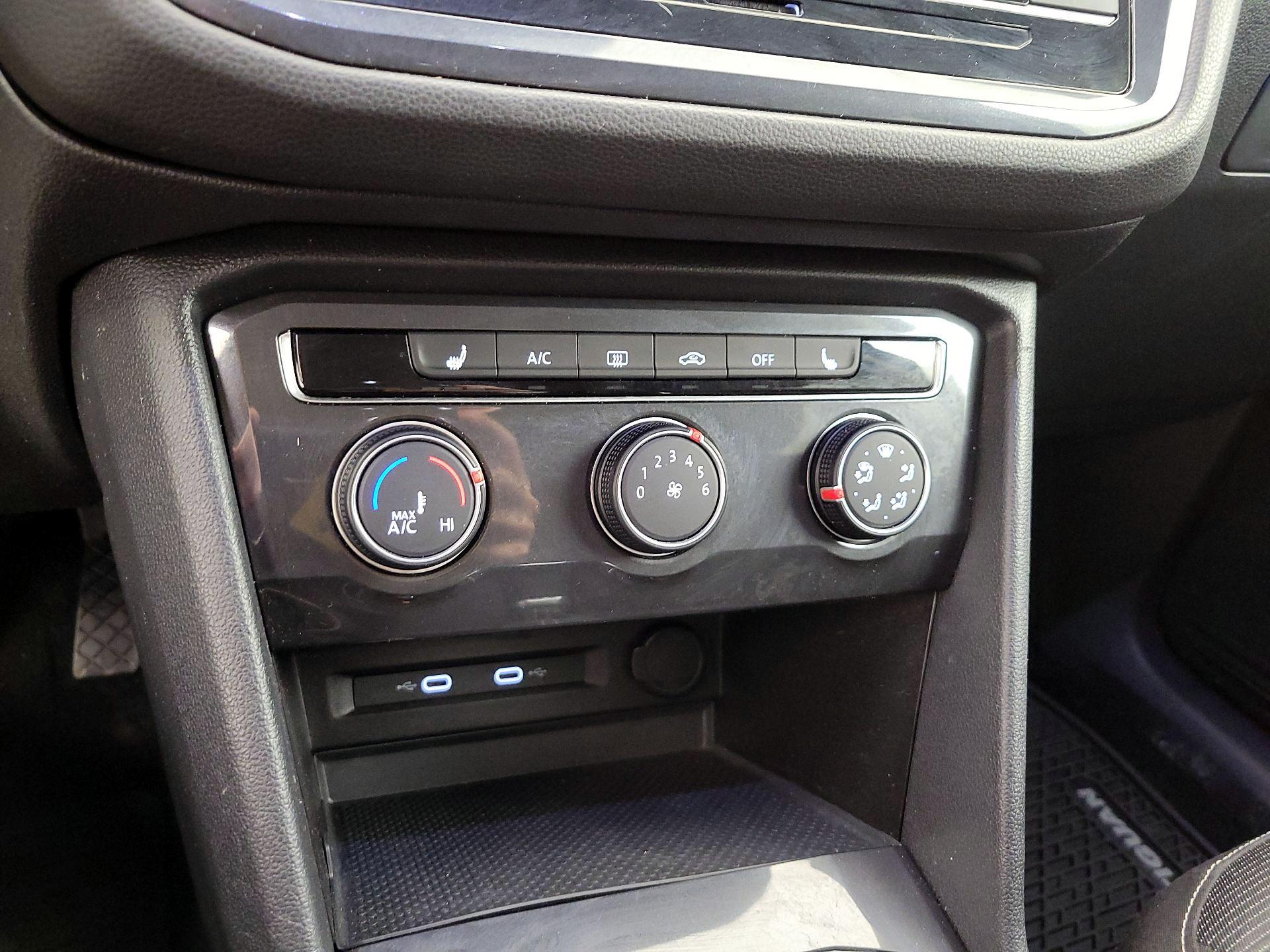 Thumbnail: 2023 Volkswagen Tiguan - 16