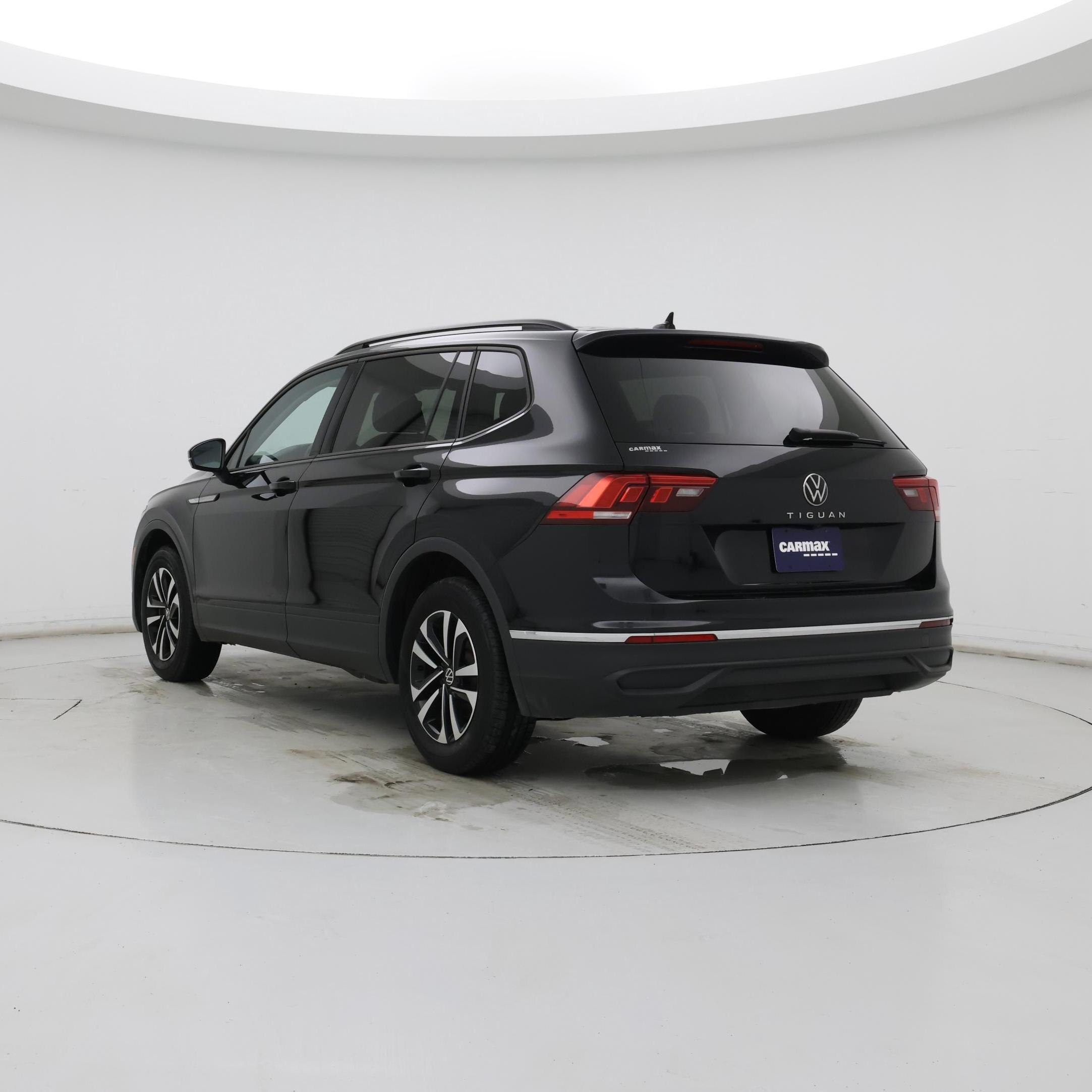 Thumbnail: 2023 Volkswagen Tiguan - 2