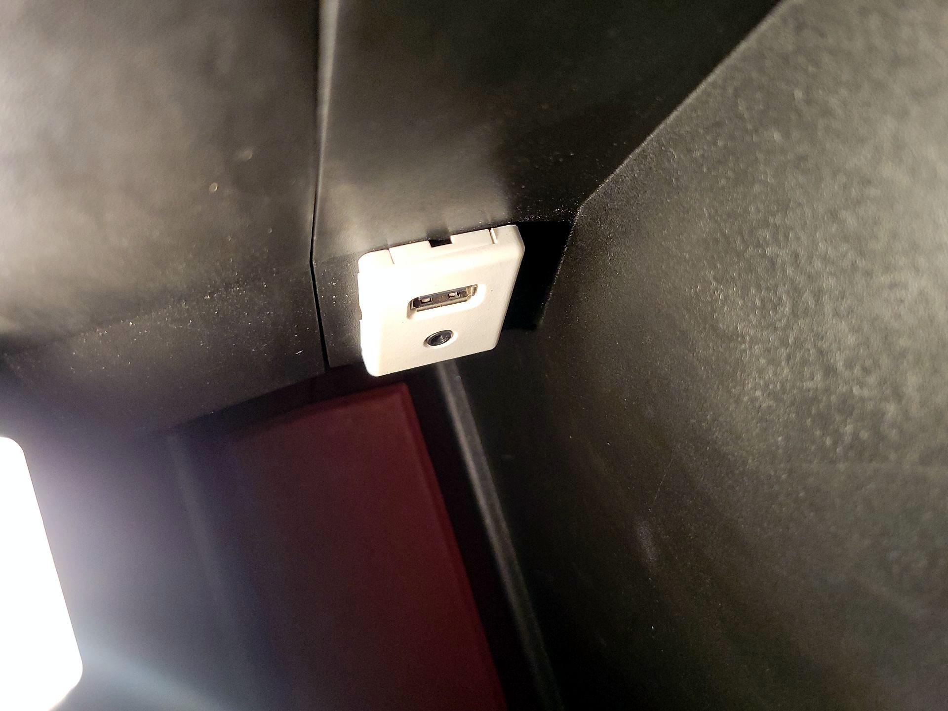 Thumbnail: 2017 GMC Terrain - 19