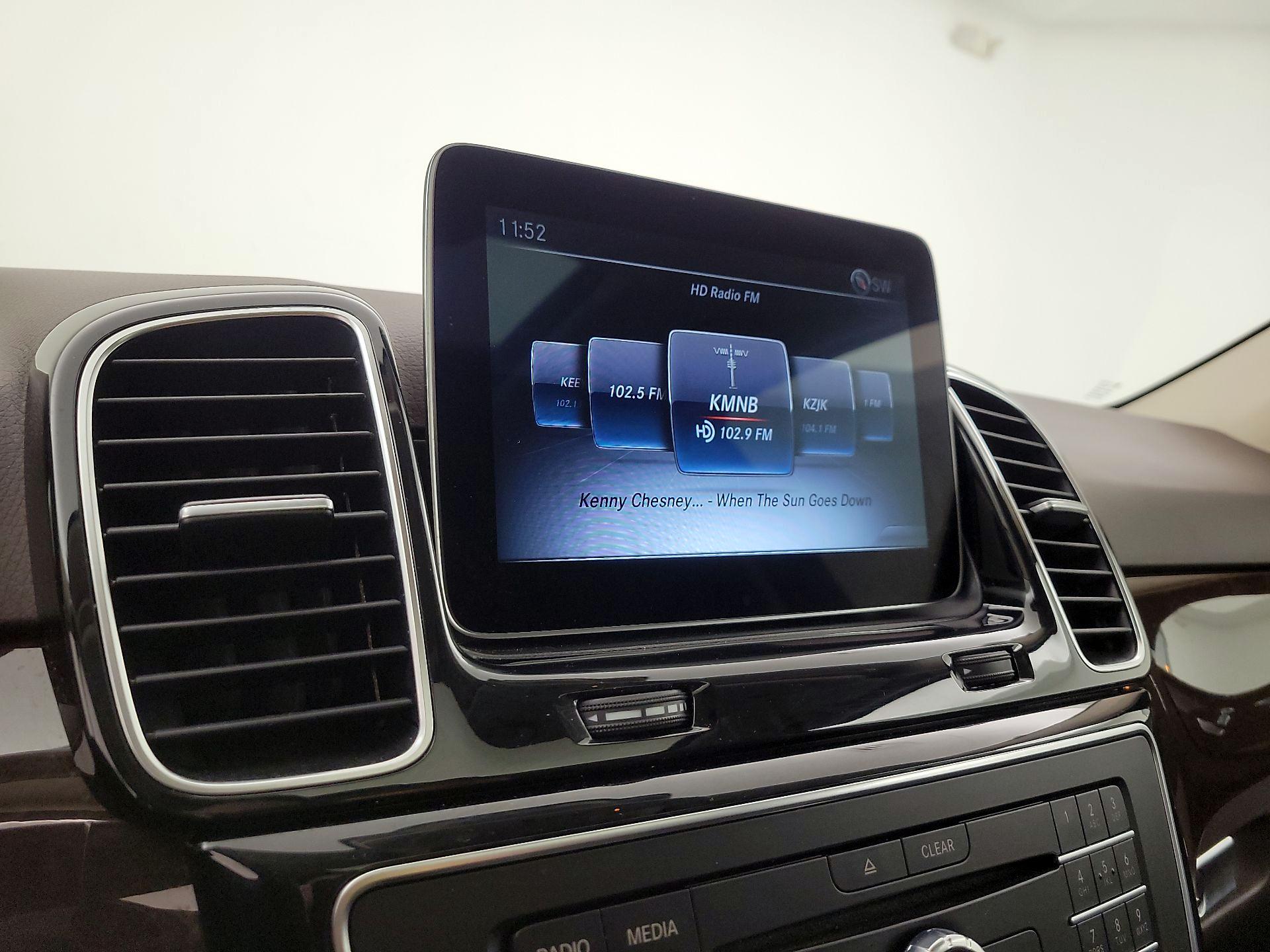 Thumbnail: 2017 Mercedes-Benz GLE - 16