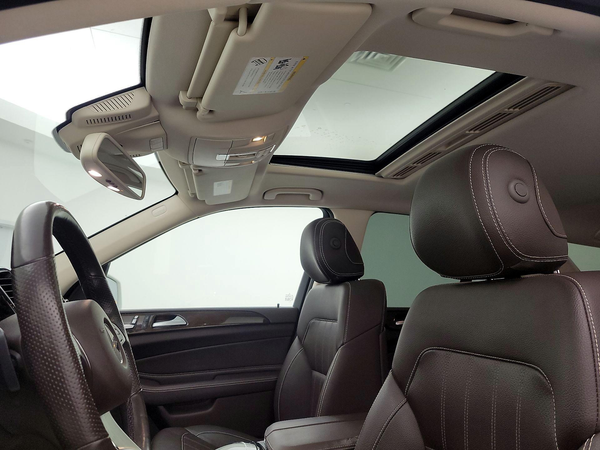 Thumbnail: 2017 Mercedes-Benz GLE - 20