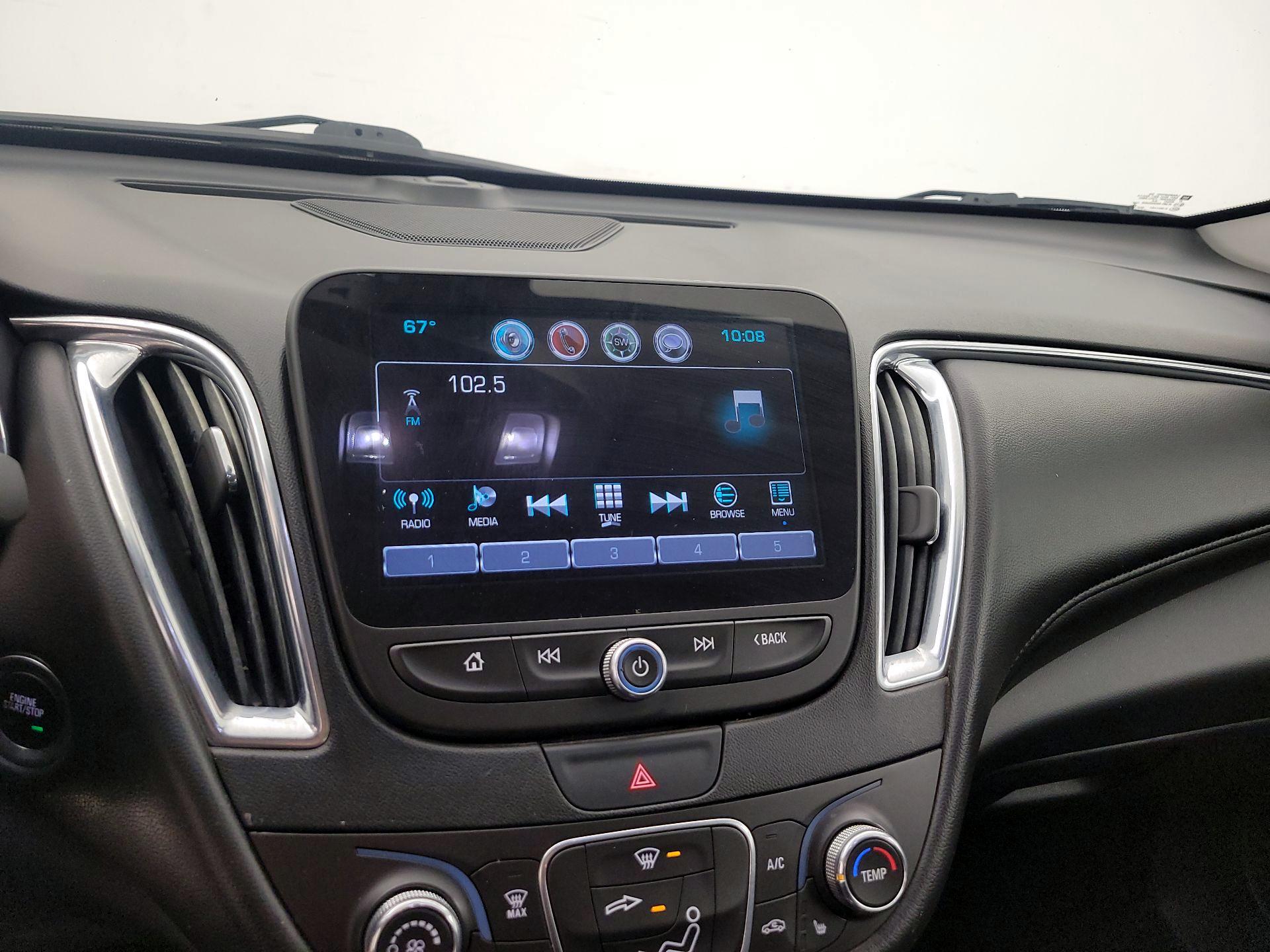 Thumbnail: 2018 Chevrolet Malibu - 16