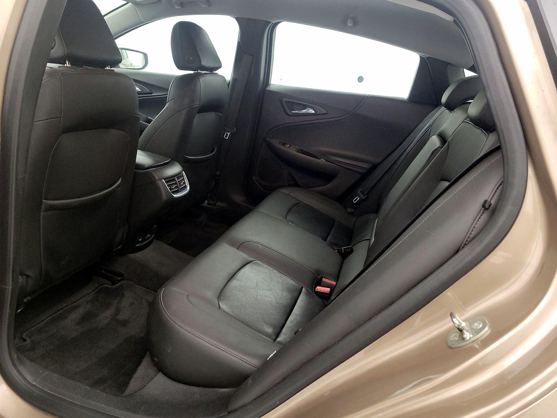 Thumbnail: 2018 Chevrolet Malibu - 20