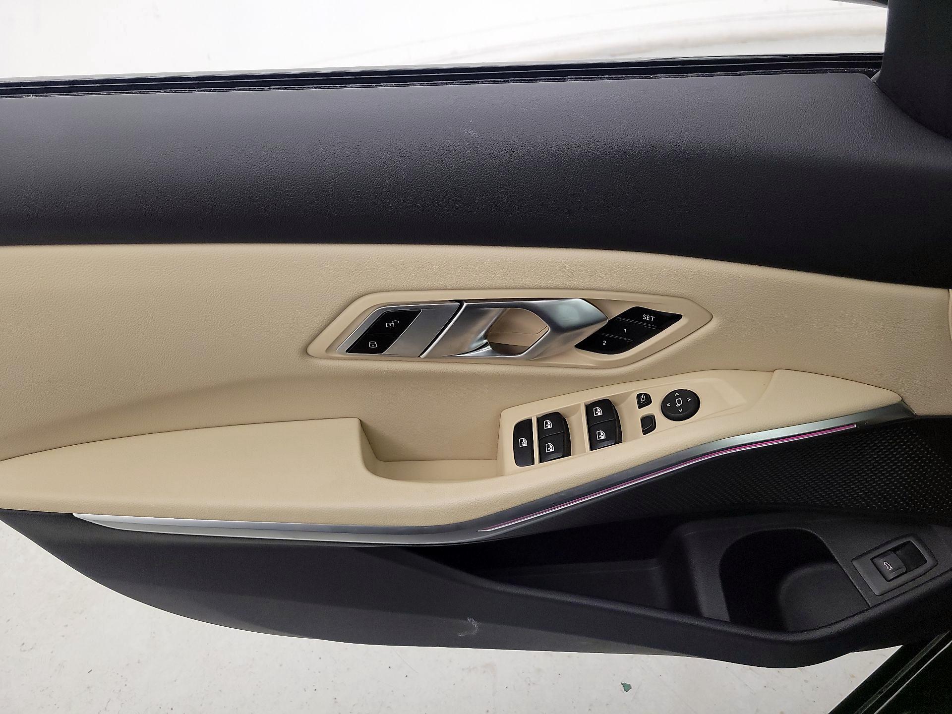 Thumbnail: 2023 BMW 3 Series - 12