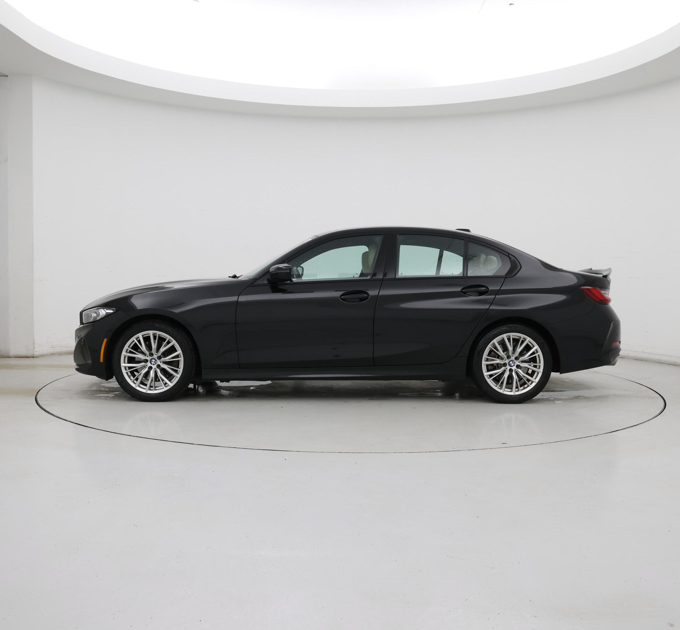 Thumbnail: 2023 BMW 3 Series - 3