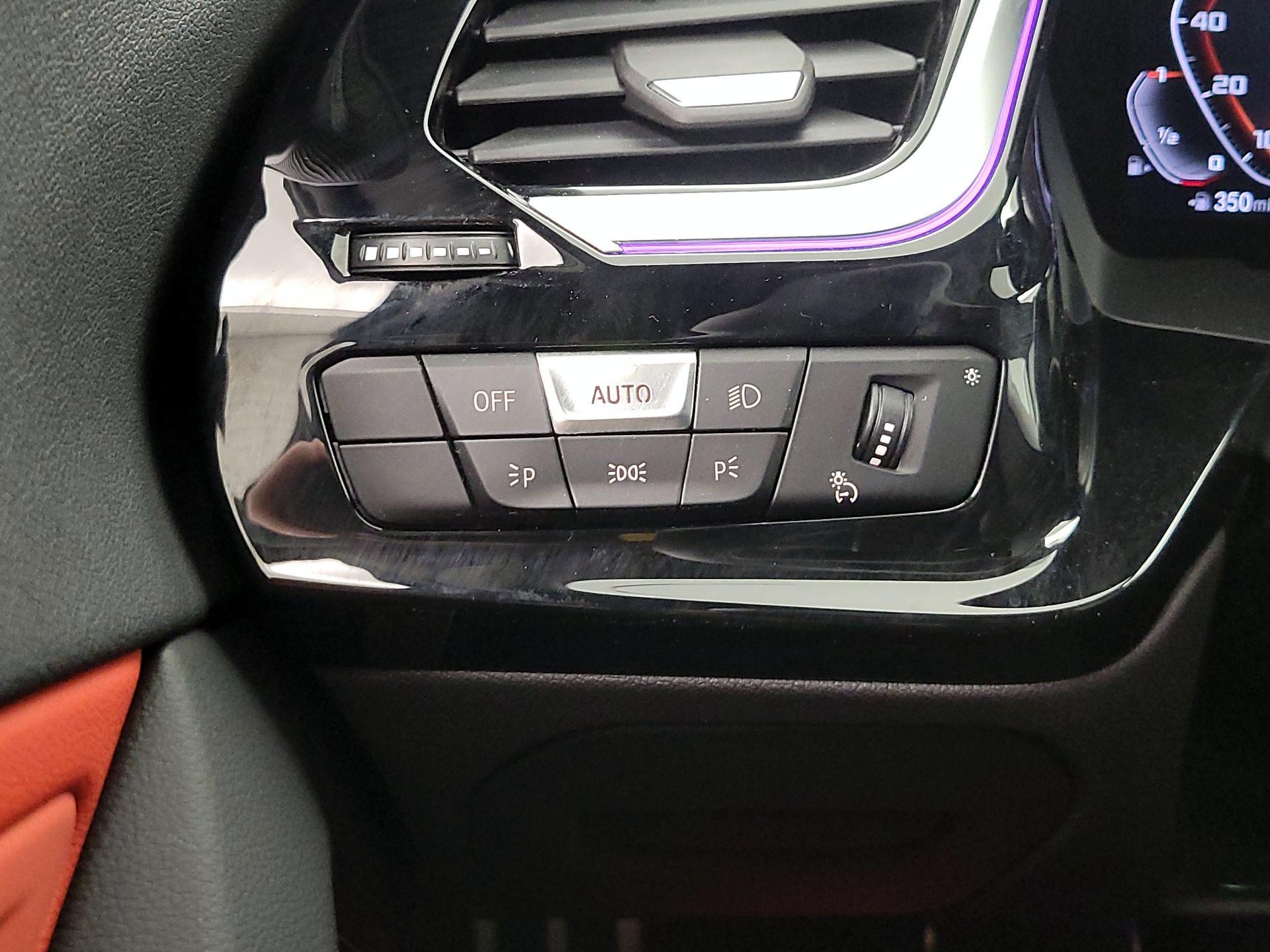 Thumbnail: 2026 BMW Z4 - 13