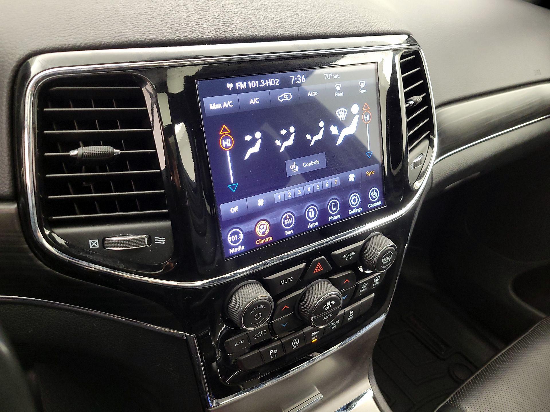 Thumbnail: 2019 Jeep Grand Cherokee - 17