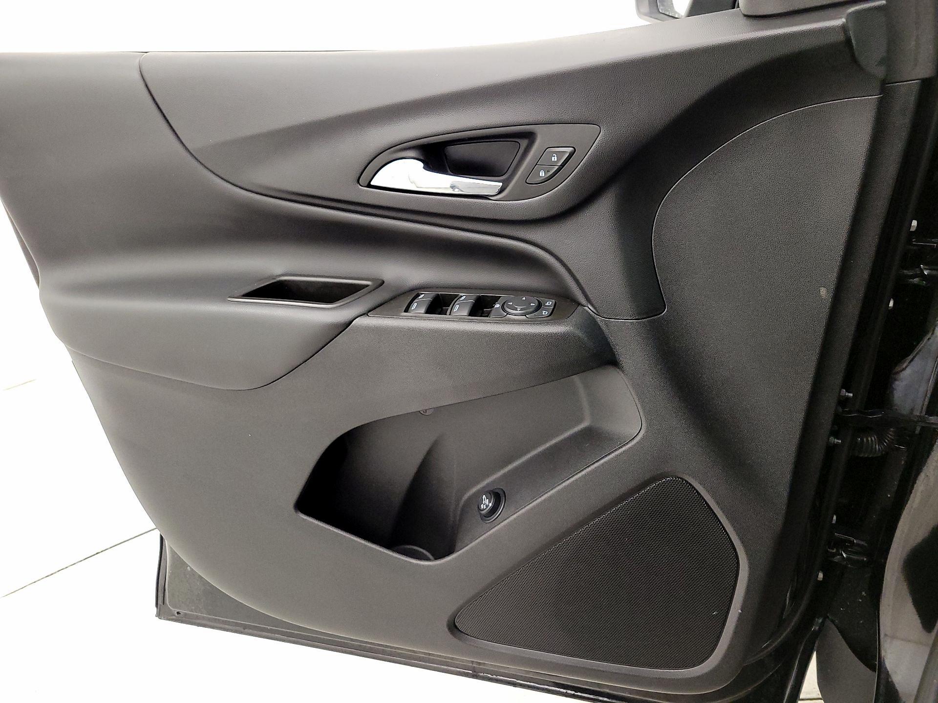 Thumbnail: 2022 Chevrolet Equinox - 12