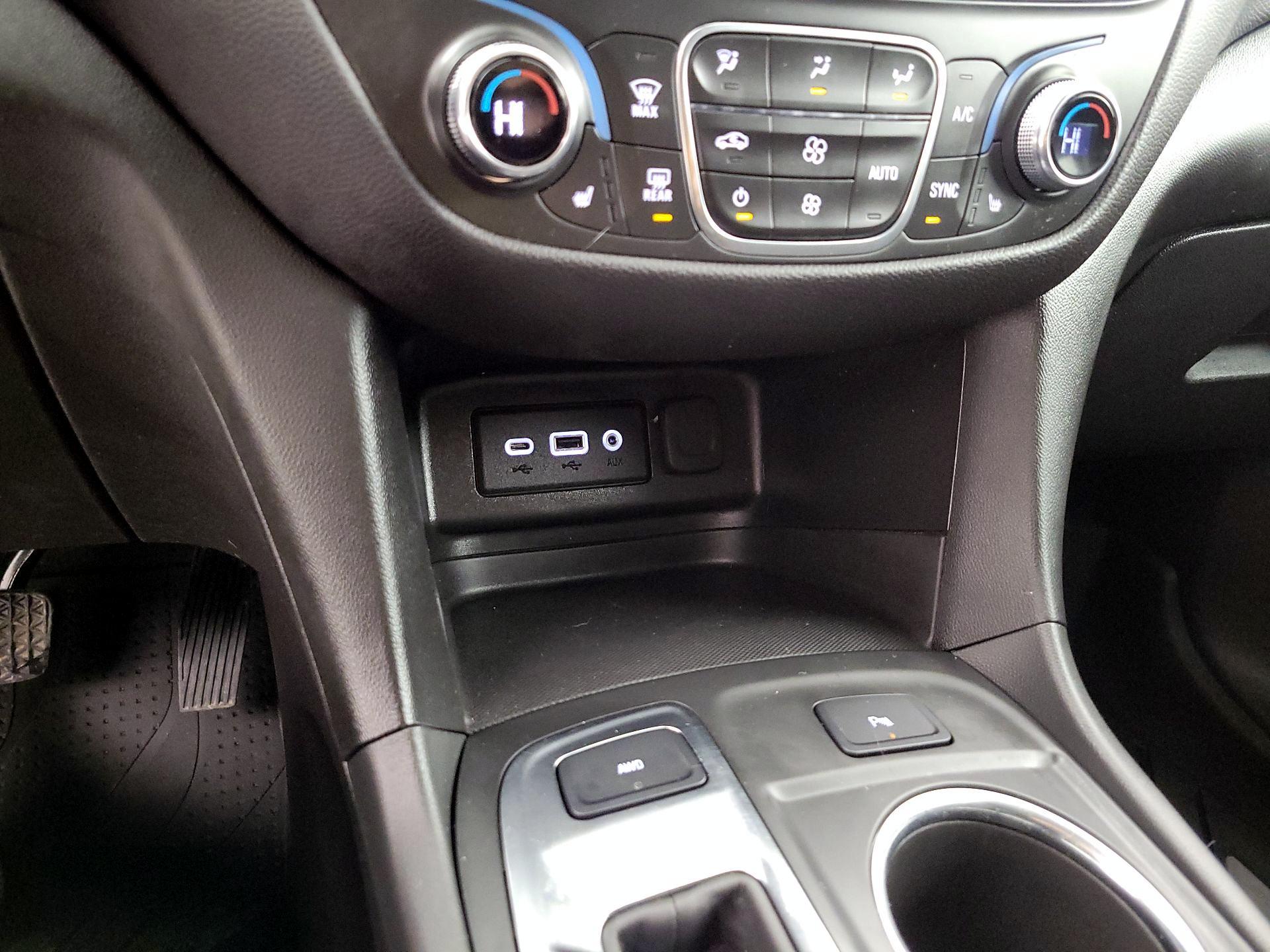 Thumbnail: 2022 Chevrolet Equinox - 19