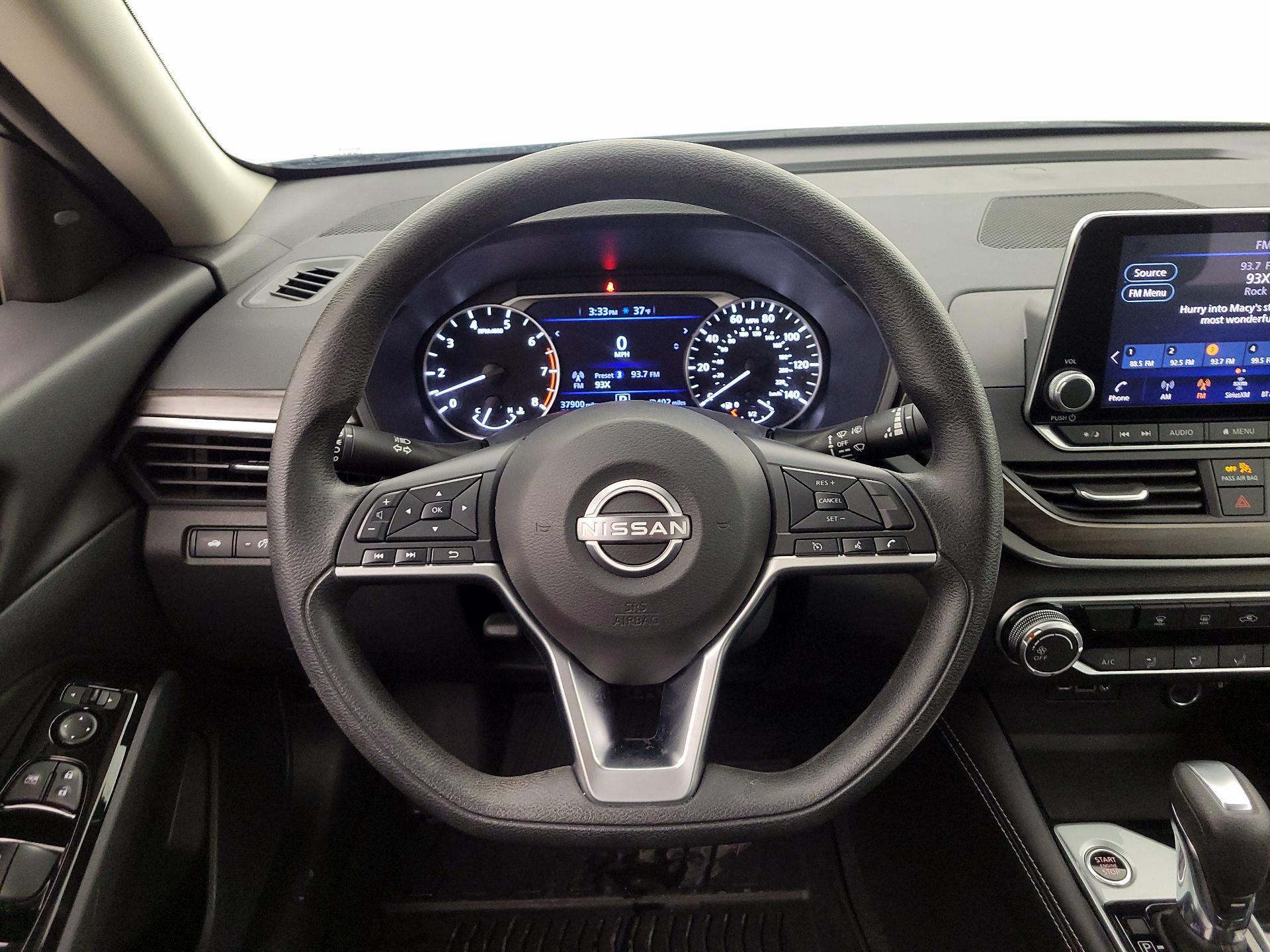 Thumbnail: 2023 Nissan Altima - 10