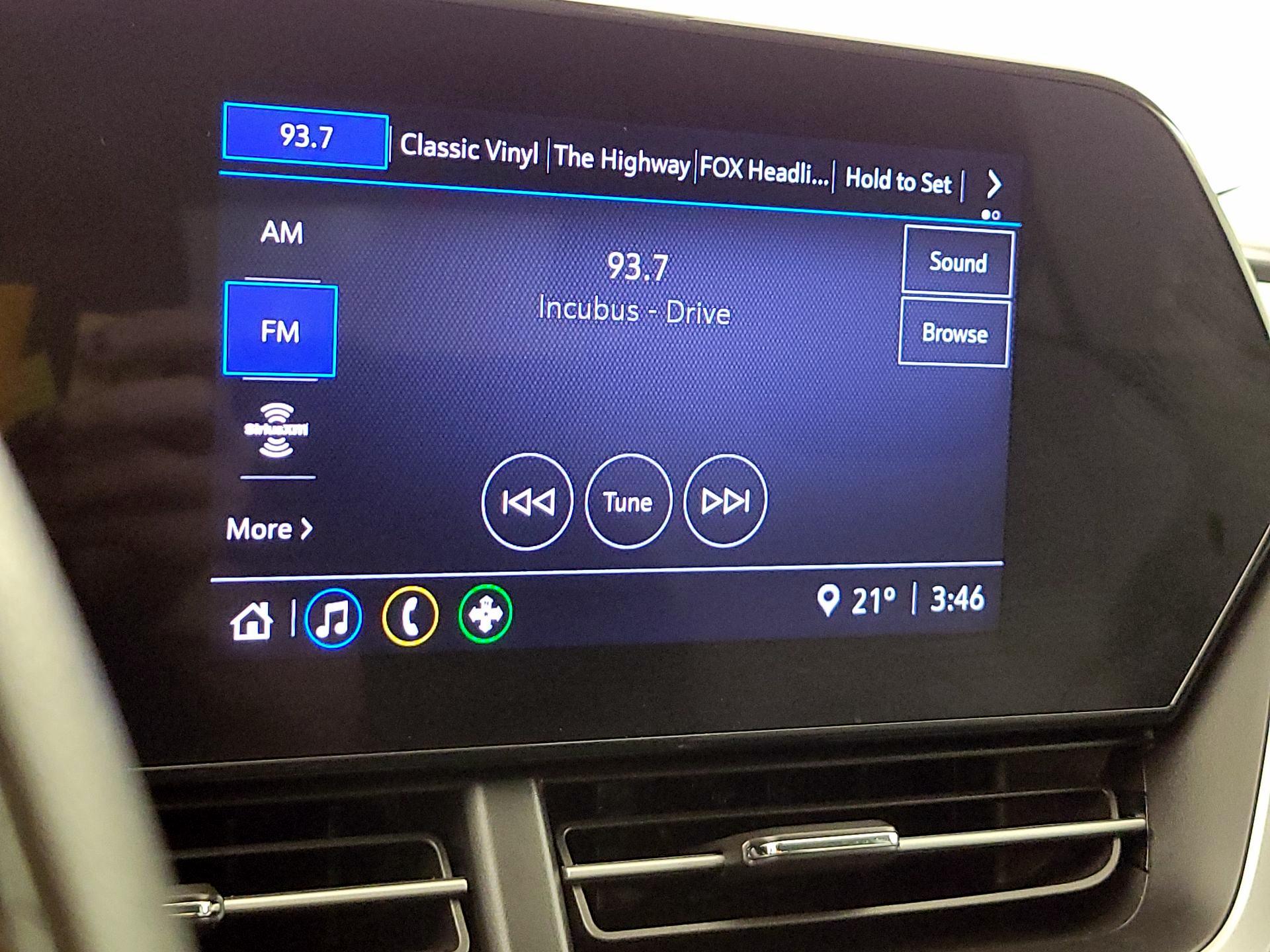 Thumbnail: 2024 Chevrolet Trax - 15