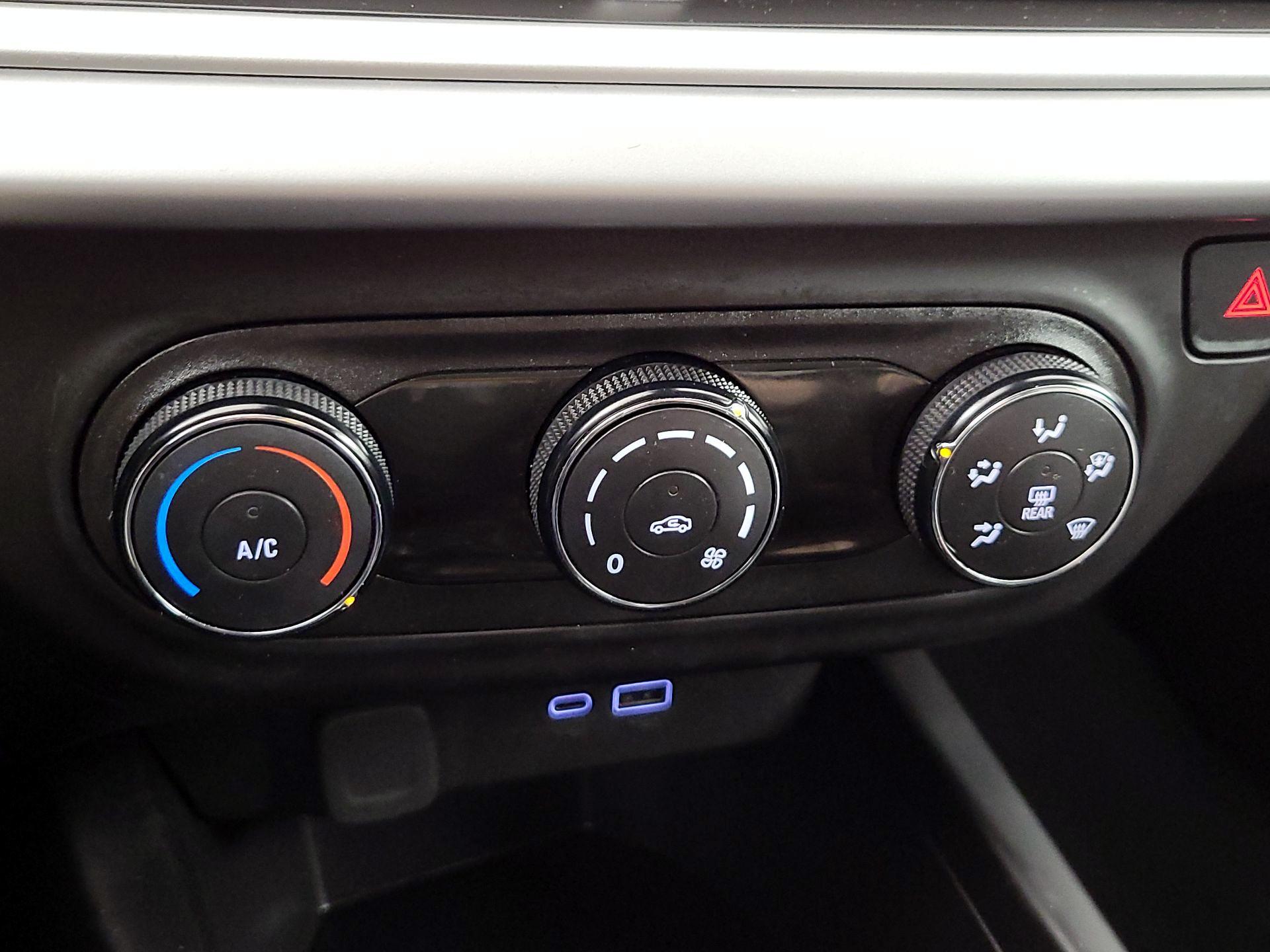 Thumbnail: 2024 Chevrolet Trax - 16