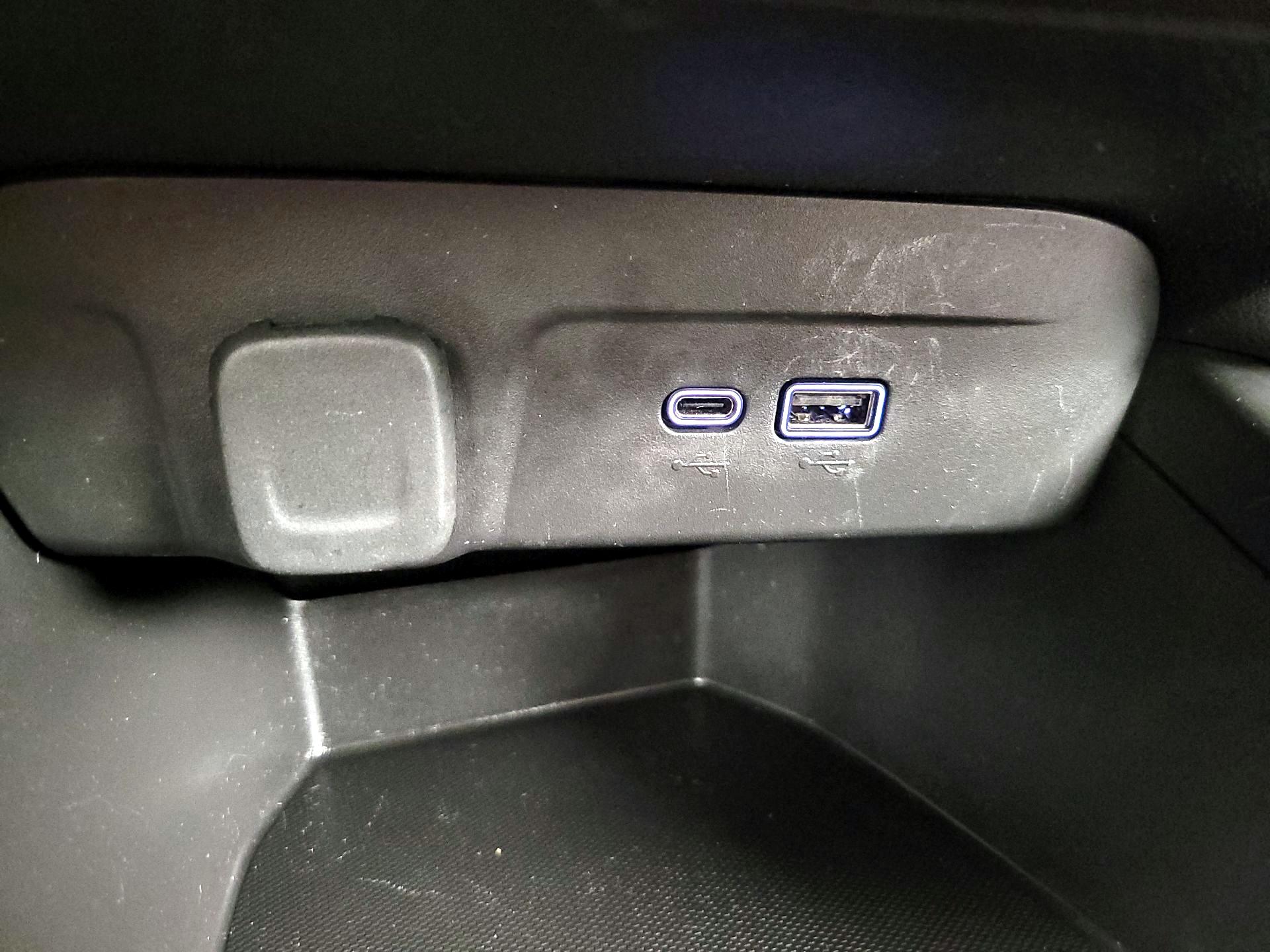 Thumbnail: 2024 Chevrolet Trax - 18