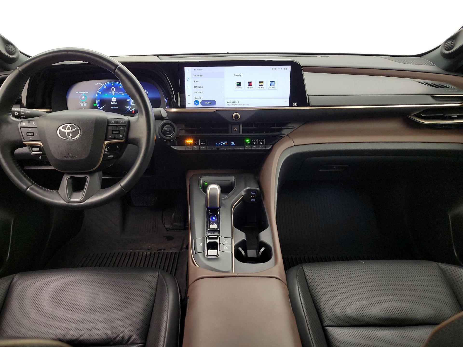 Thumbnail: 2023 Toyota Crown - 9