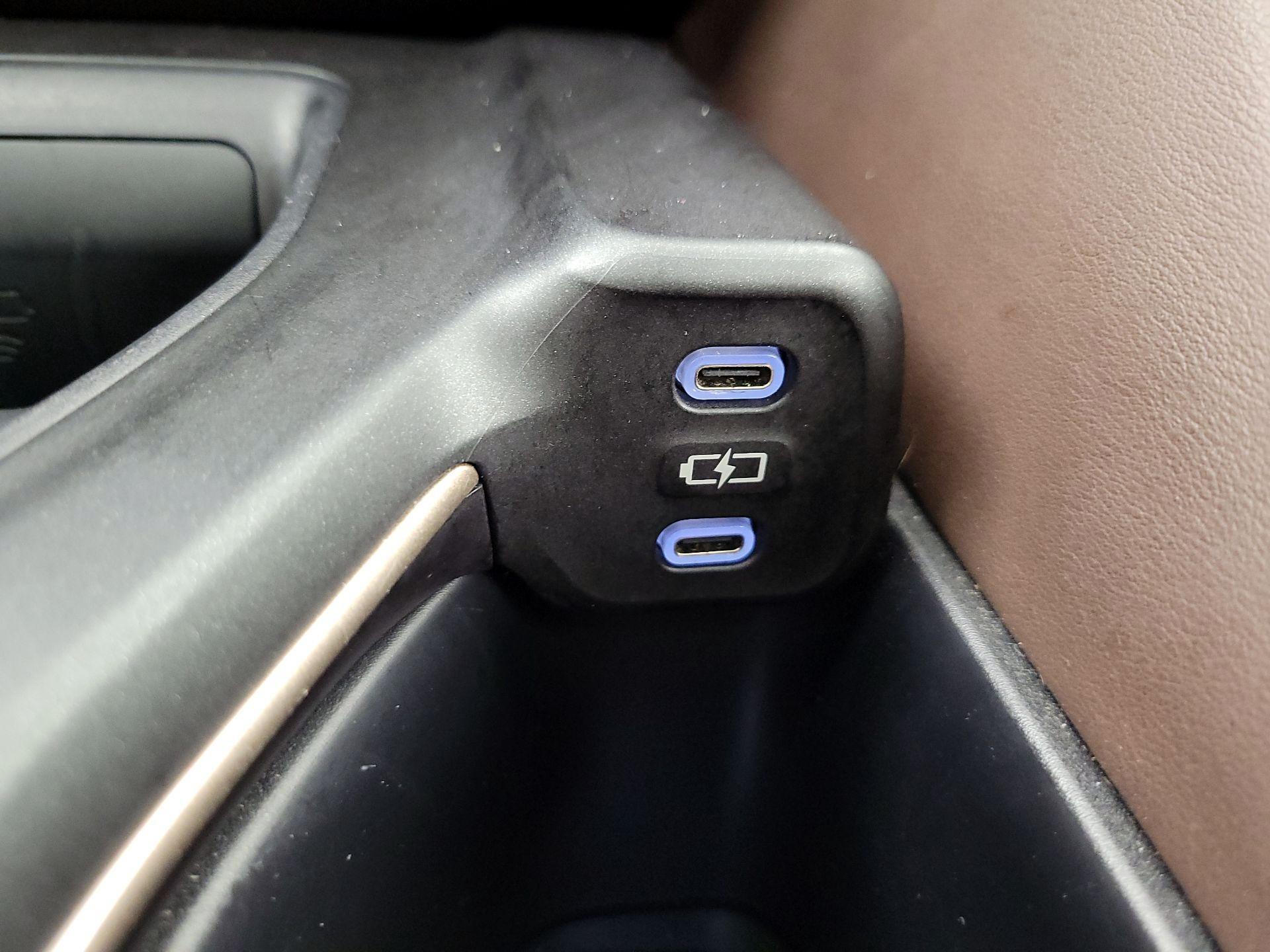 Thumbnail: 2023 Toyota Crown - 18