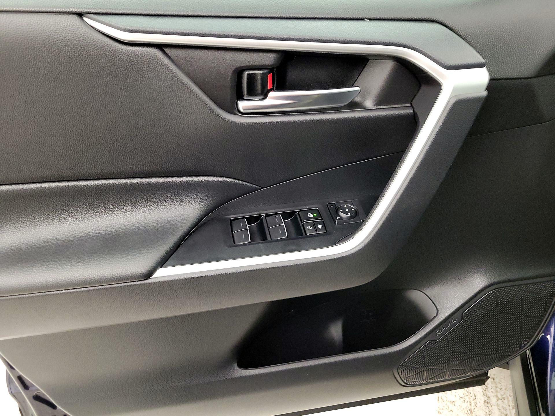 Thumbnail: 2024 Toyota RAV4 - 12