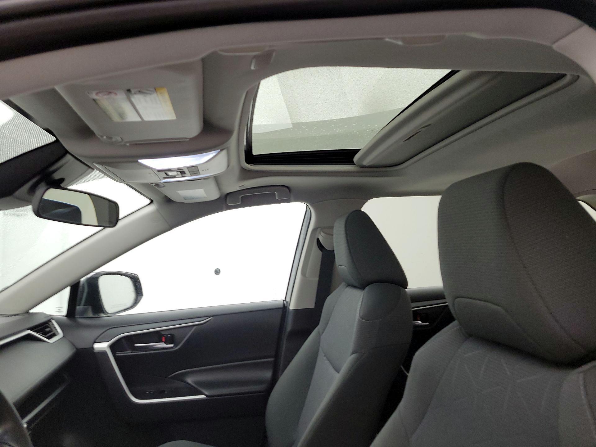 Thumbnail: 2024 Toyota RAV4 - 19