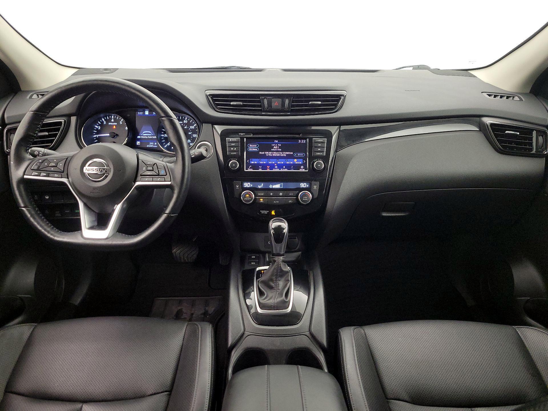 Thumbnail: 2021 Nissan Rogue Sport - 9