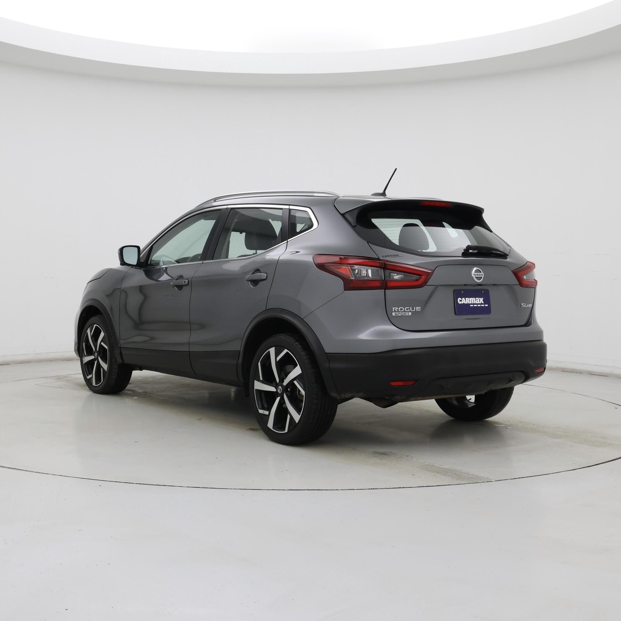 Thumbnail: 2021 Nissan Rogue Sport - 2
