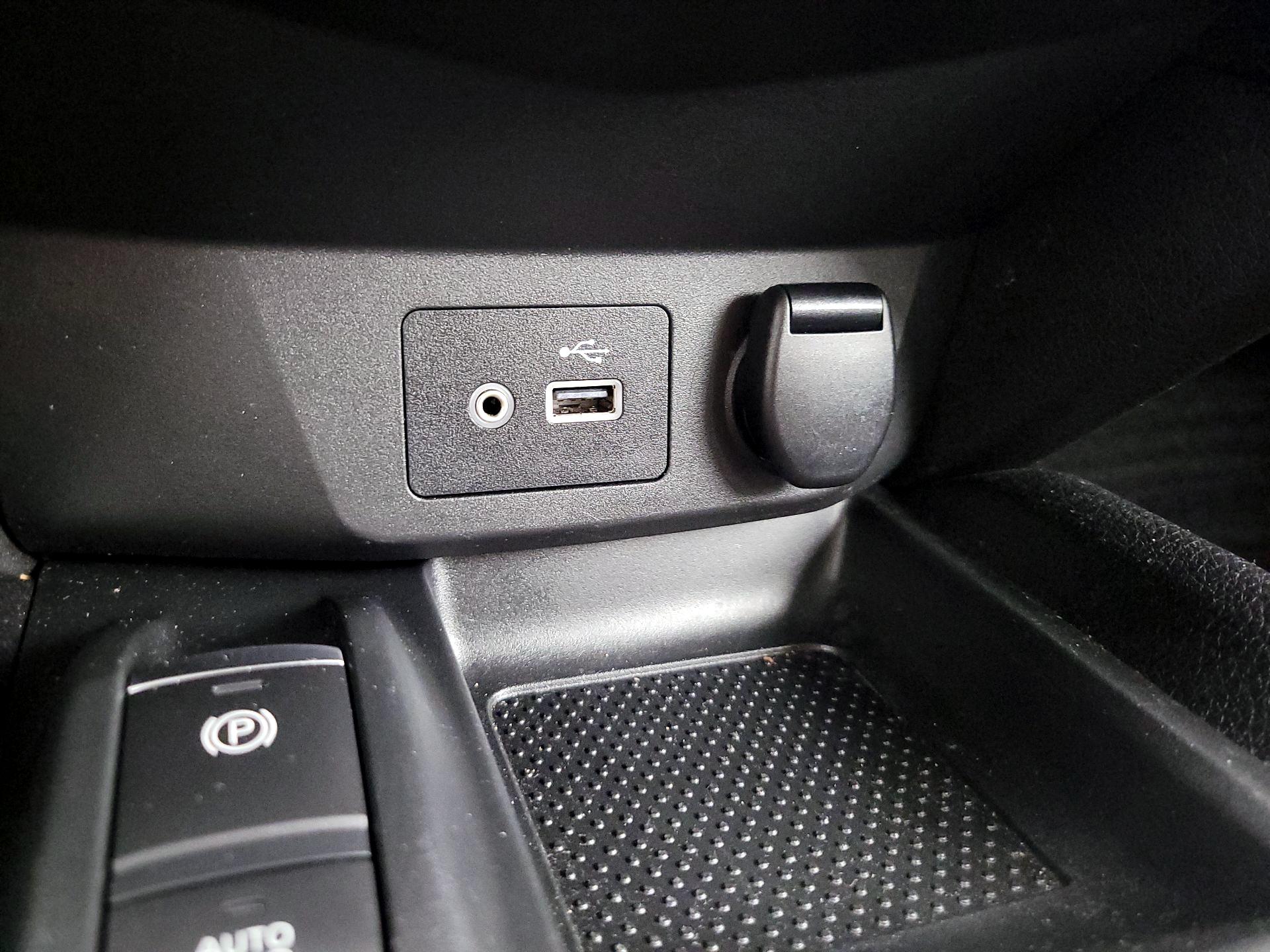 Thumbnail: 2021 Nissan Rogue Sport - 19